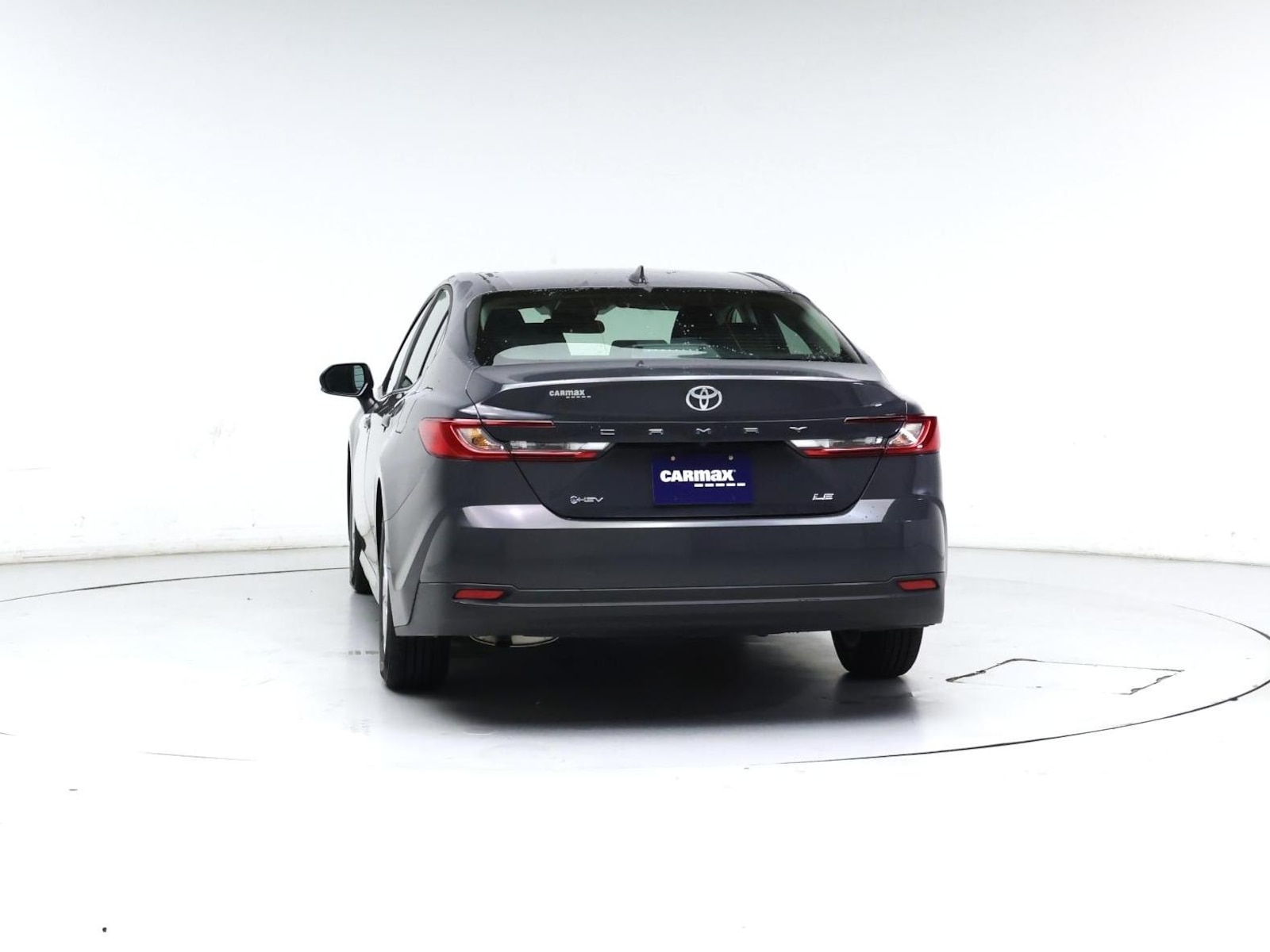 2026 Toyota Camry LE - Photo 7