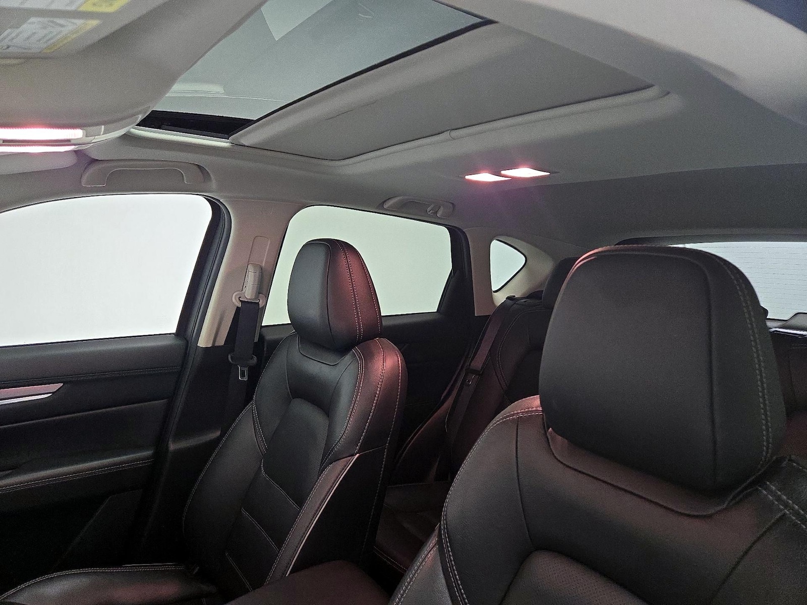 Sunroof(s) & Overhead Airbags
