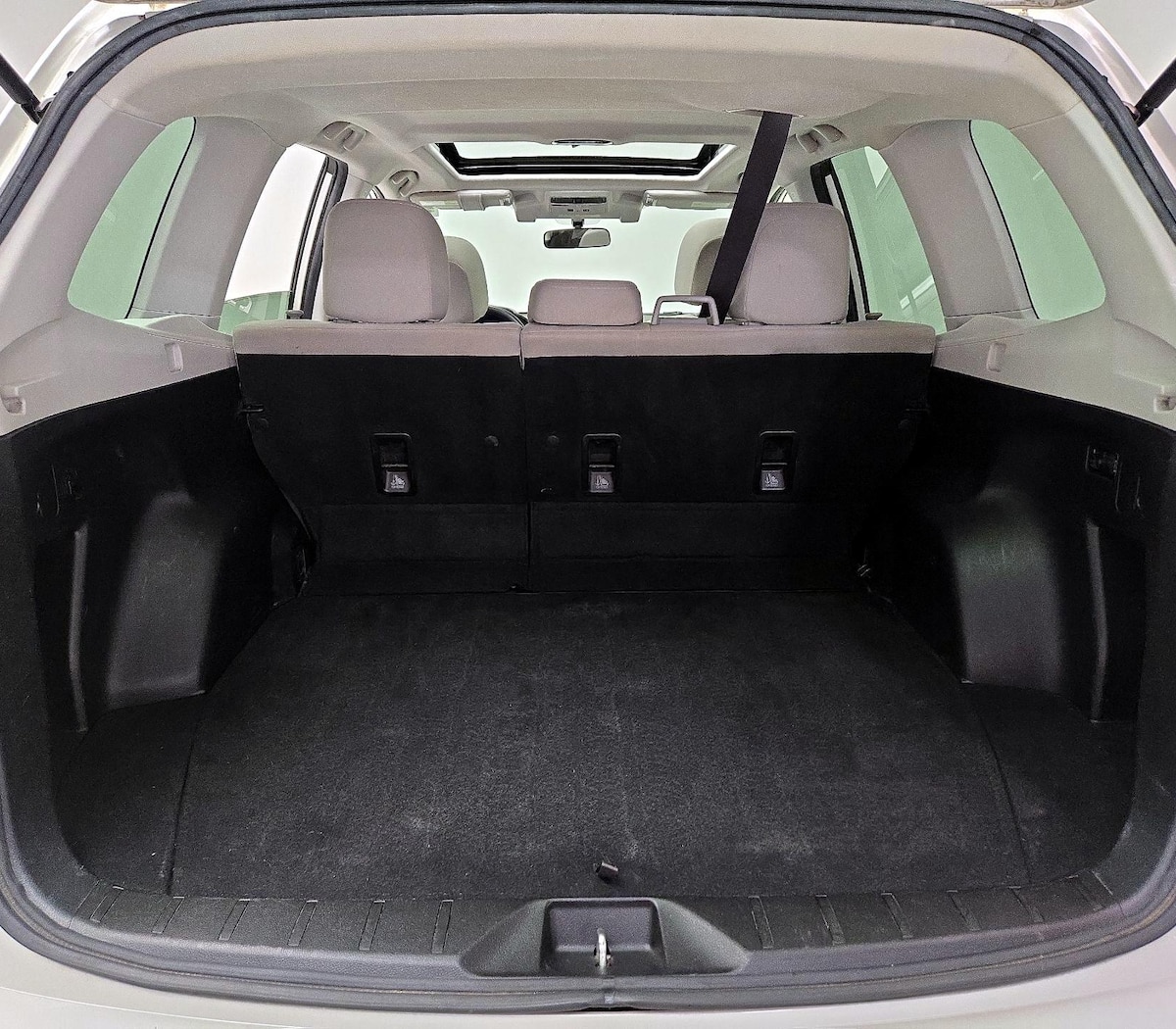 Trunk/Cargo (Seats Up)