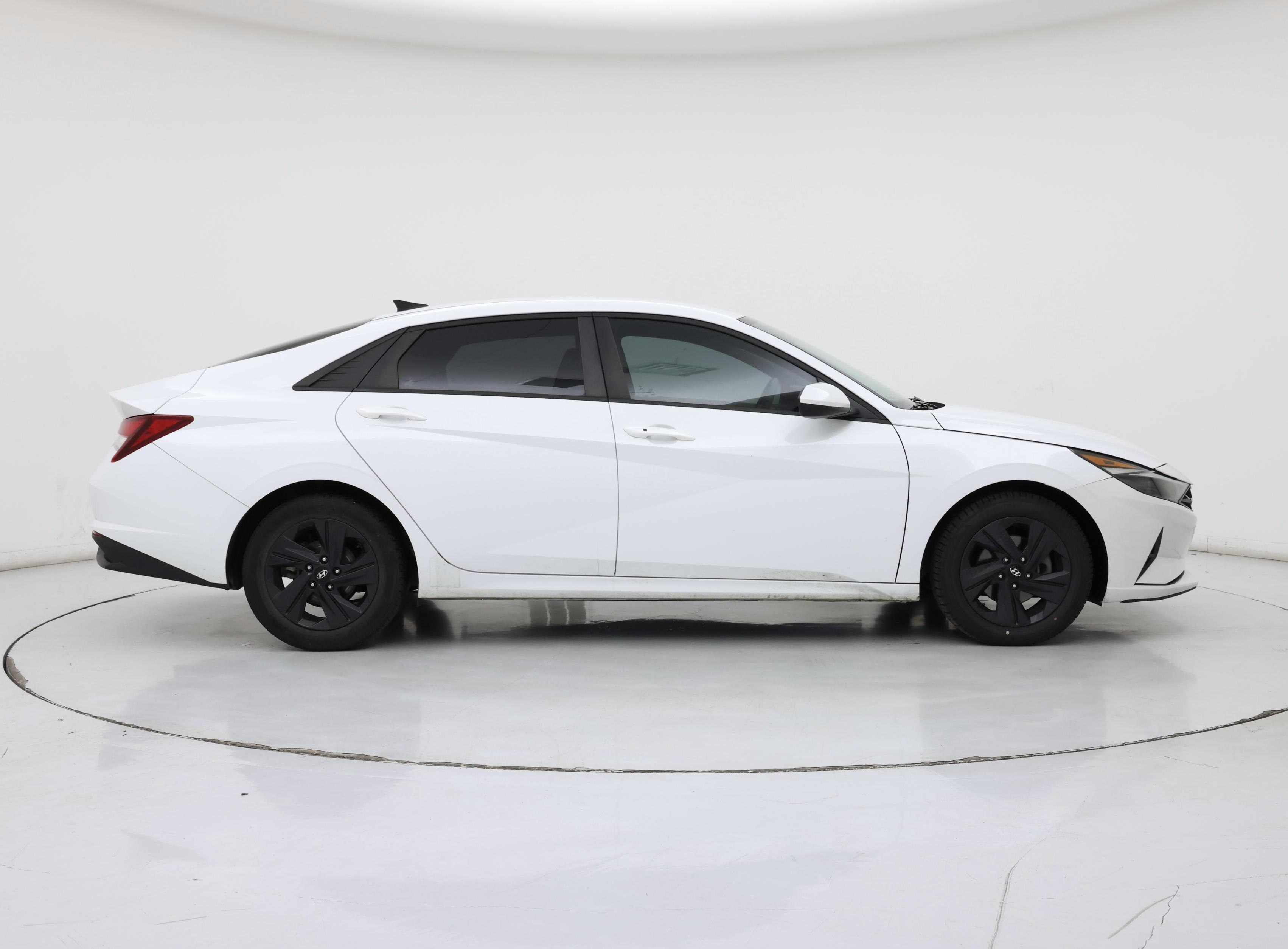 Thumbnail: 2021 Hyundai Elantra - 7