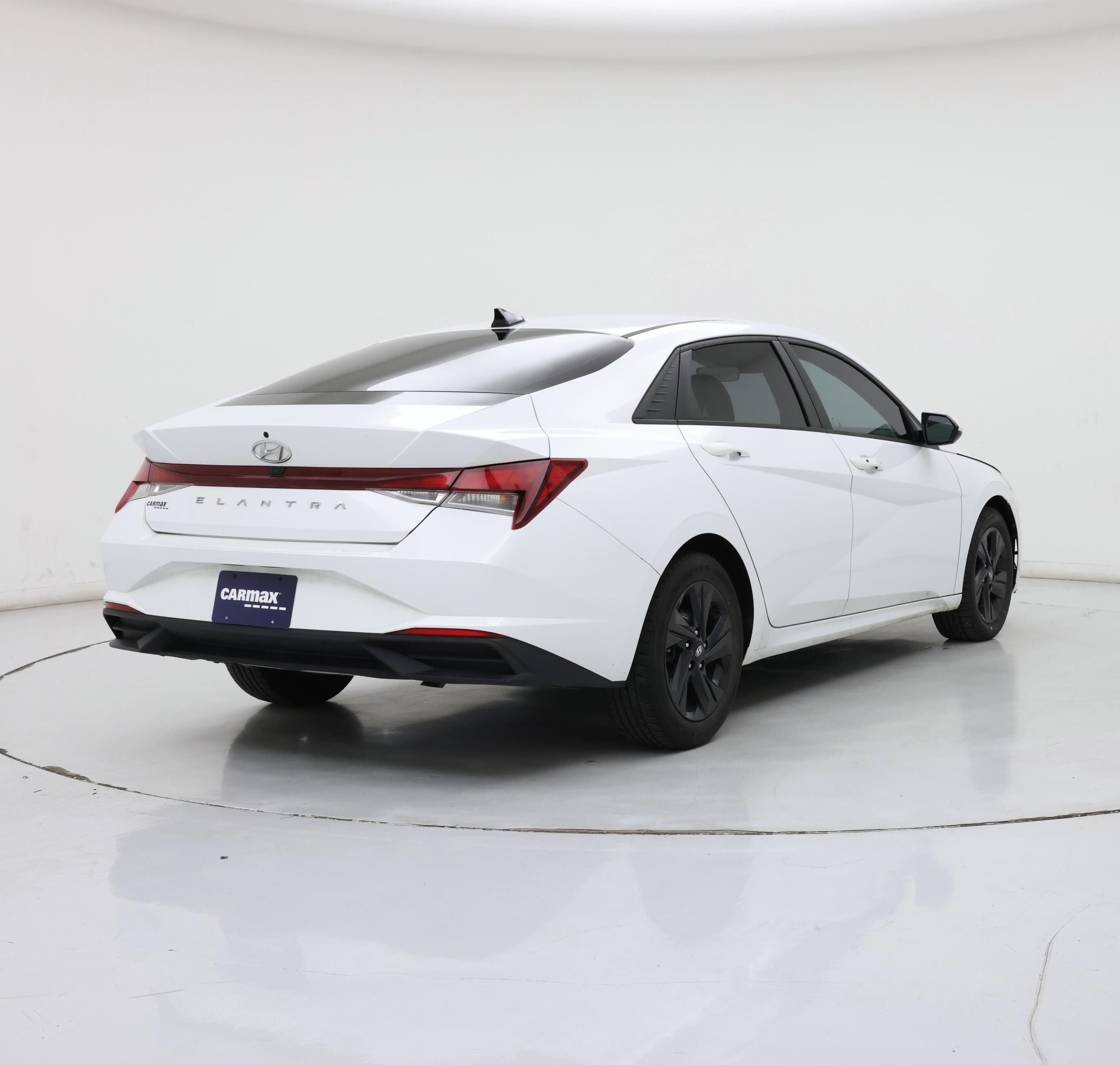 Thumbnail: 2021 Hyundai Elantra - 8