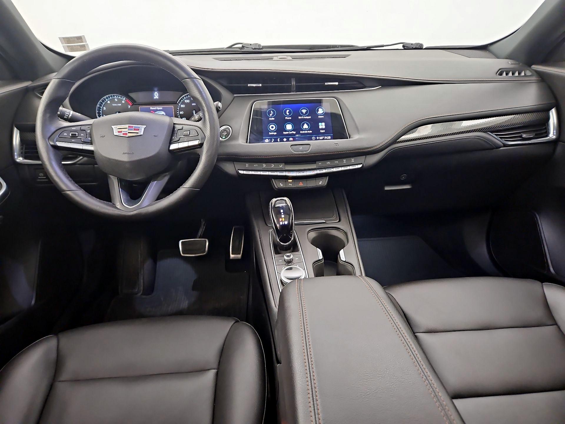 Thumbnail: 2020 Cadillac XT4 - 9