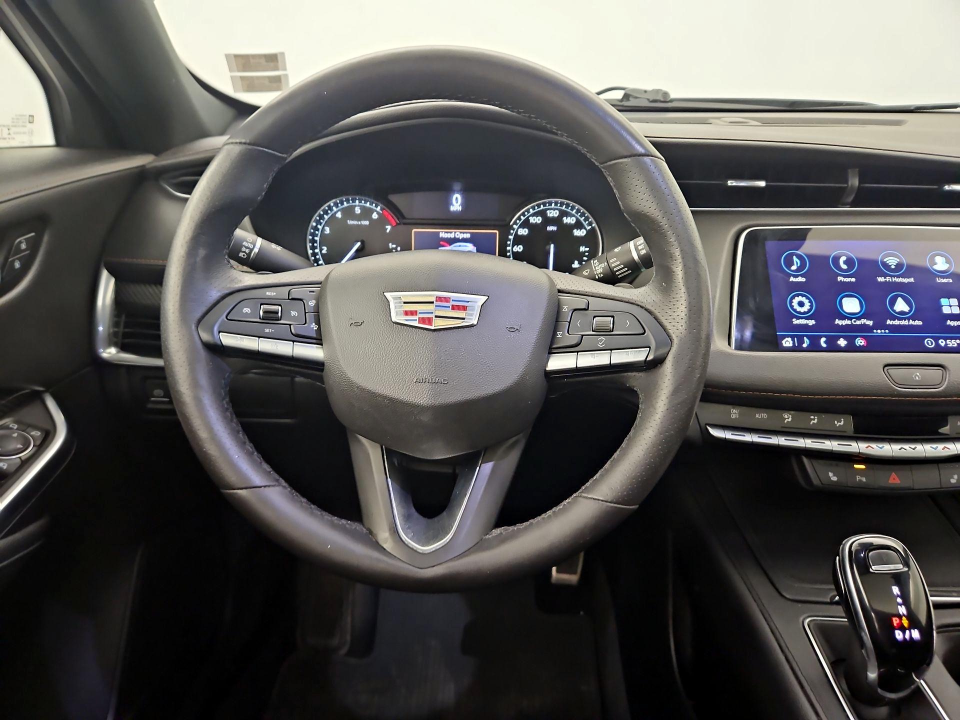 Thumbnail: 2020 Cadillac XT4 - 10