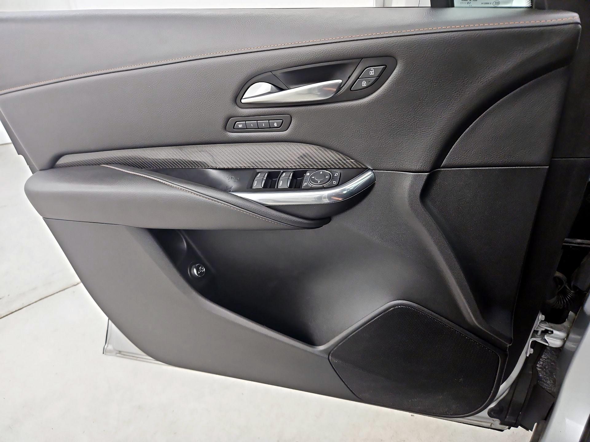 Thumbnail: 2020 Cadillac XT4 - 12