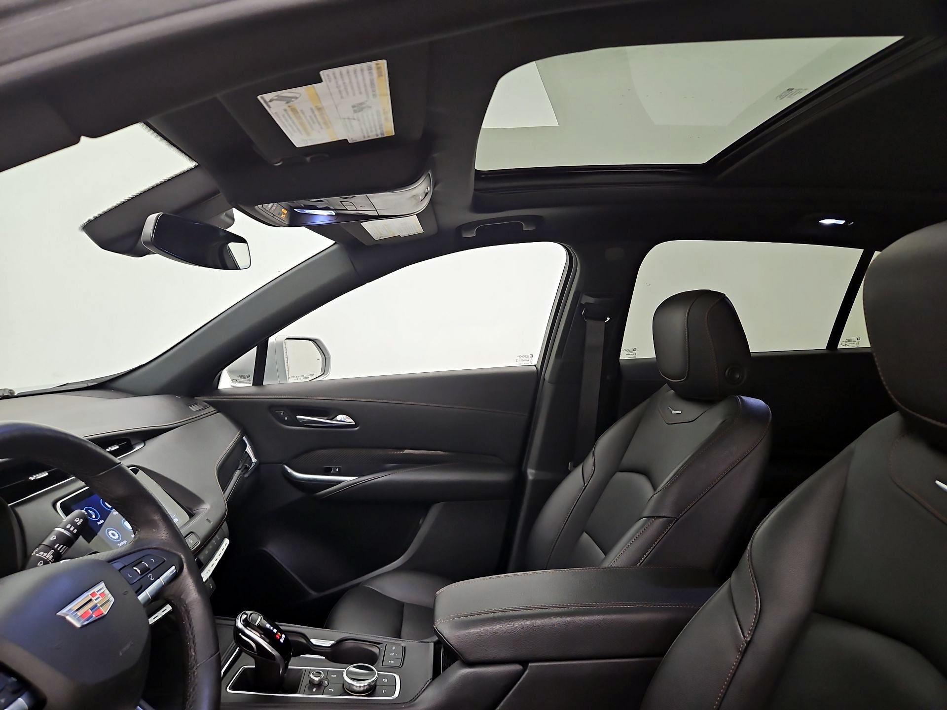 Thumbnail: 2020 Cadillac XT4 - 19