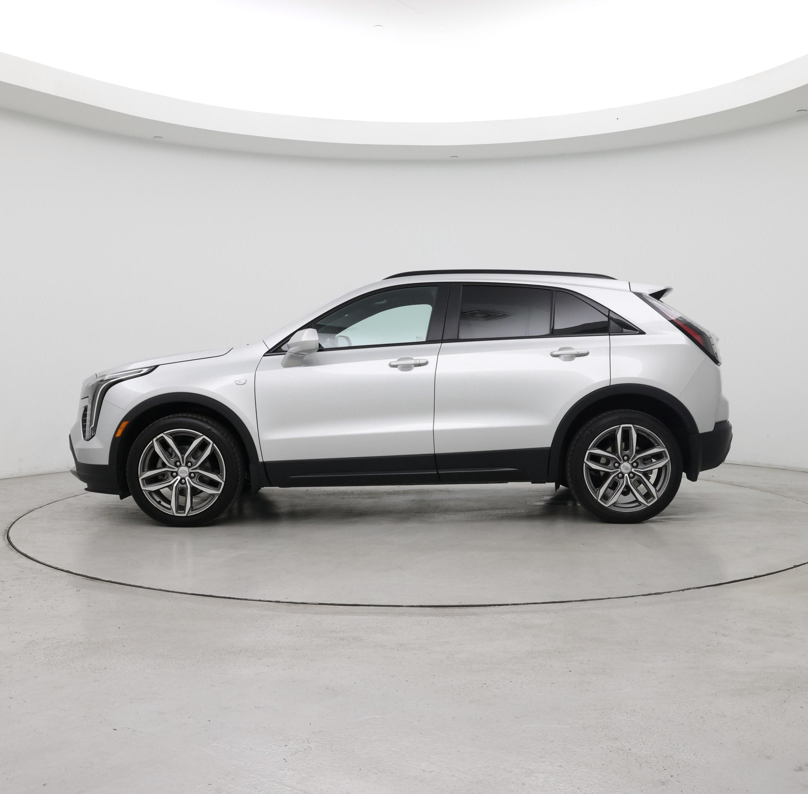 Thumbnail: 2020 Cadillac XT4 - 3
