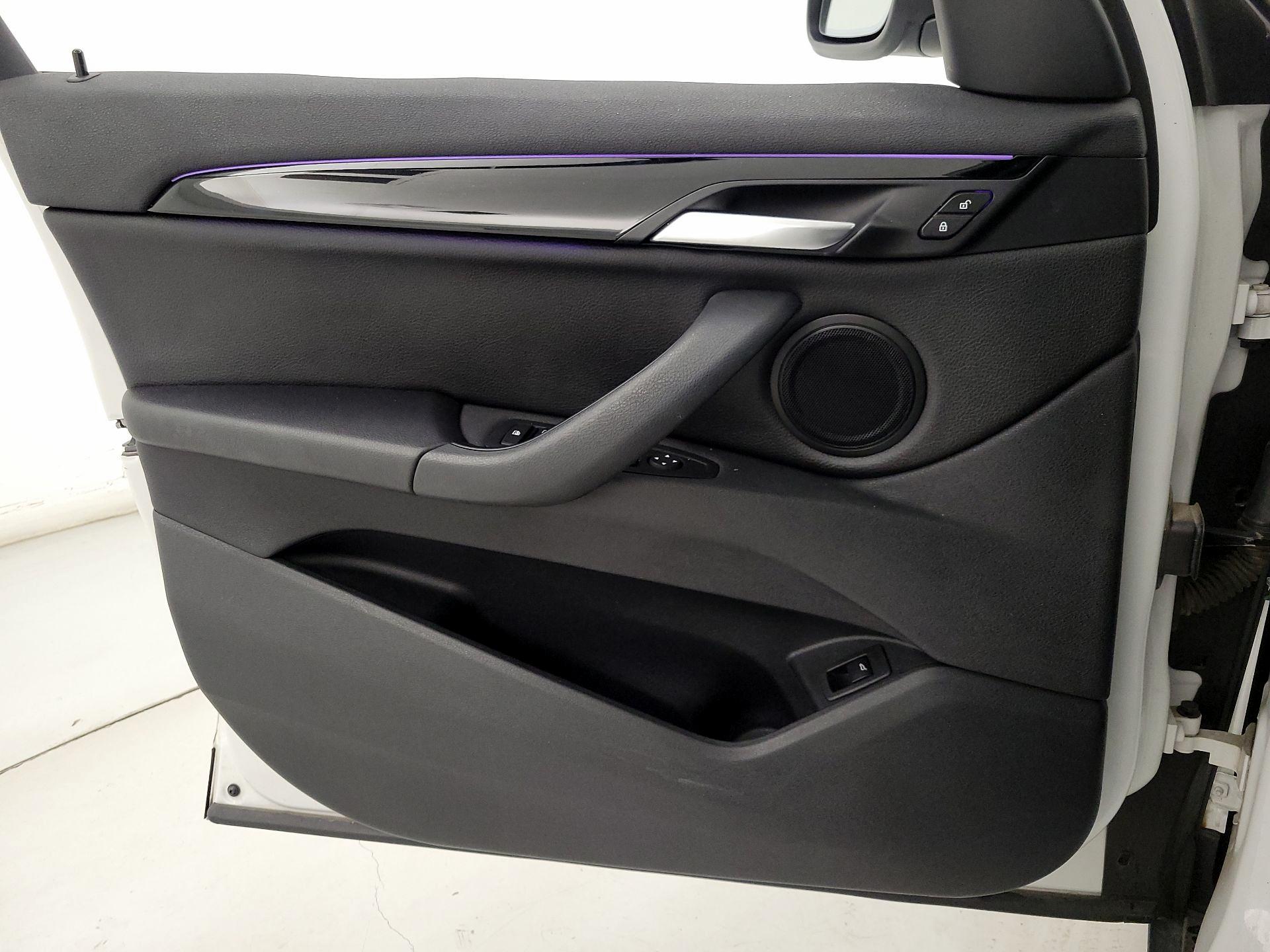 Thumbnail: 2020 BMW X1 - 12