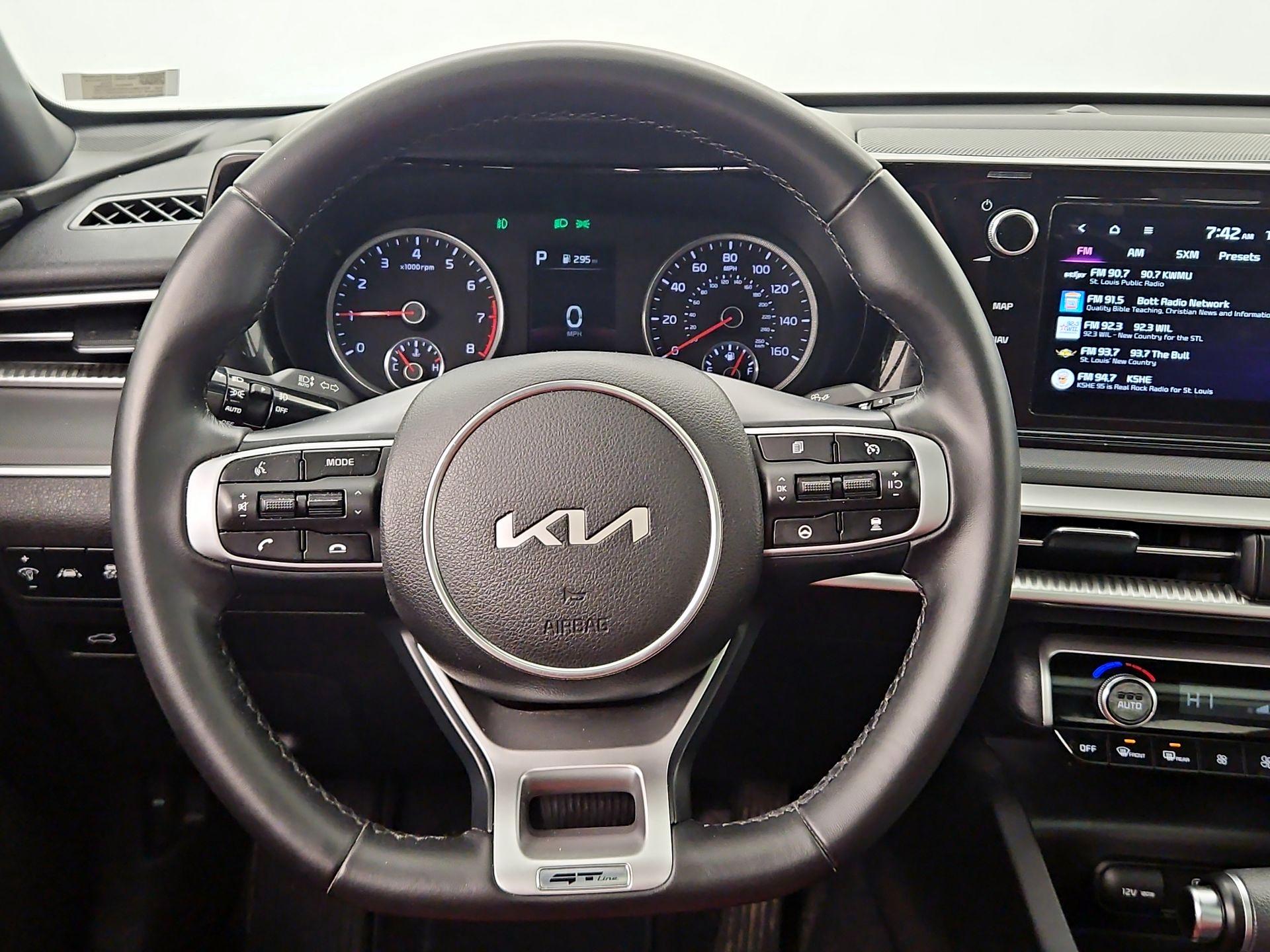 Thumbnail: 2023 Kia K5 - 10