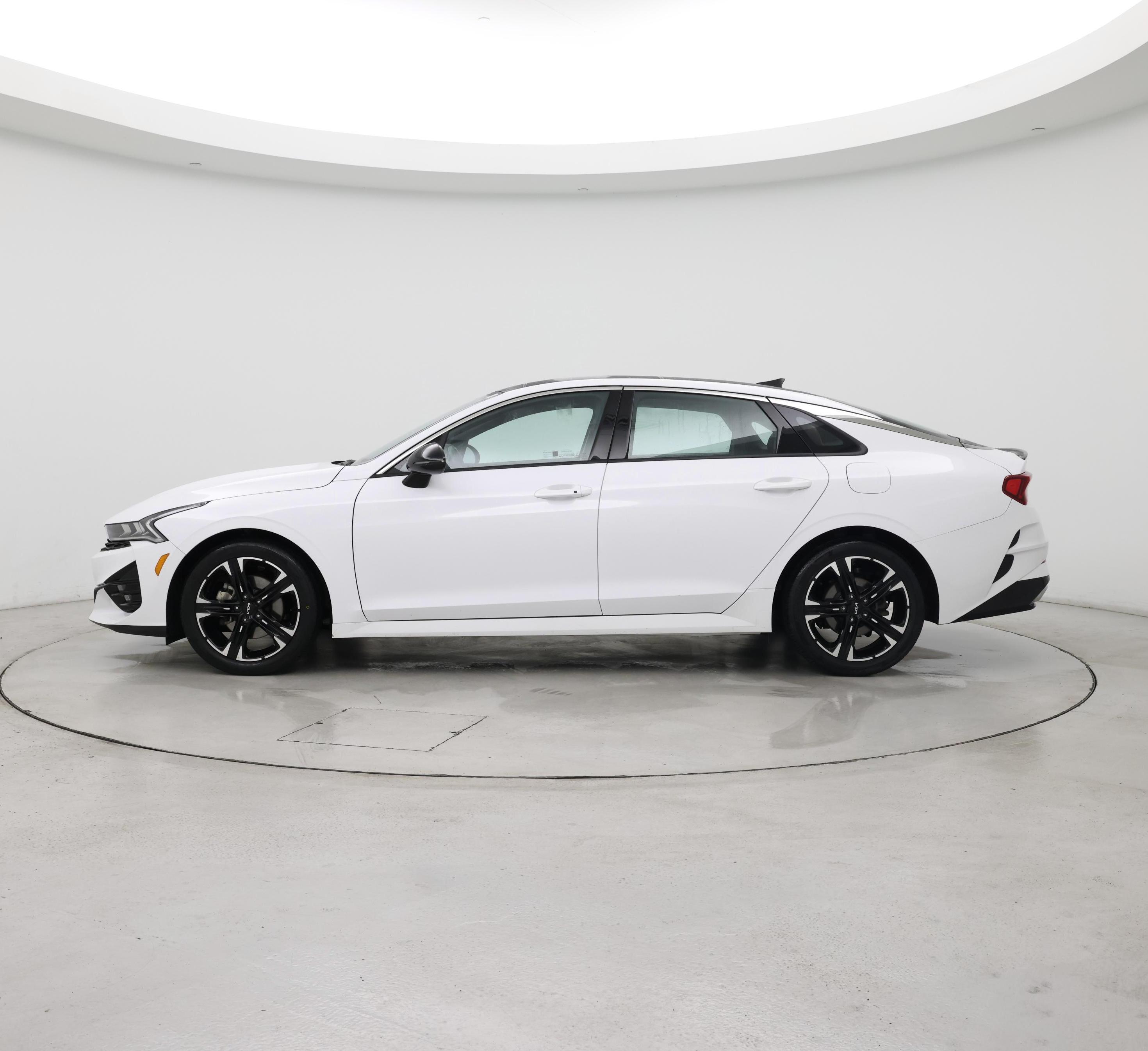 Thumbnail: 2023 Kia K5 - 3