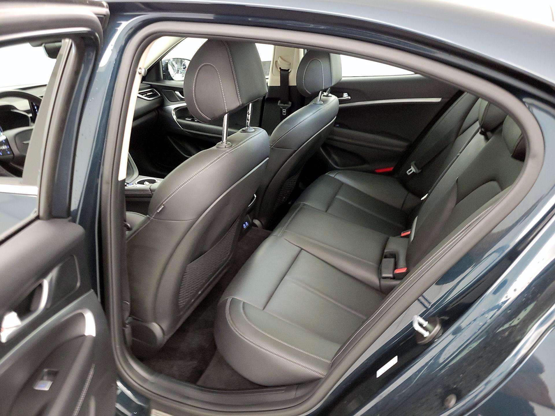 Thumbnail: 2025 Genesis G70 - 20