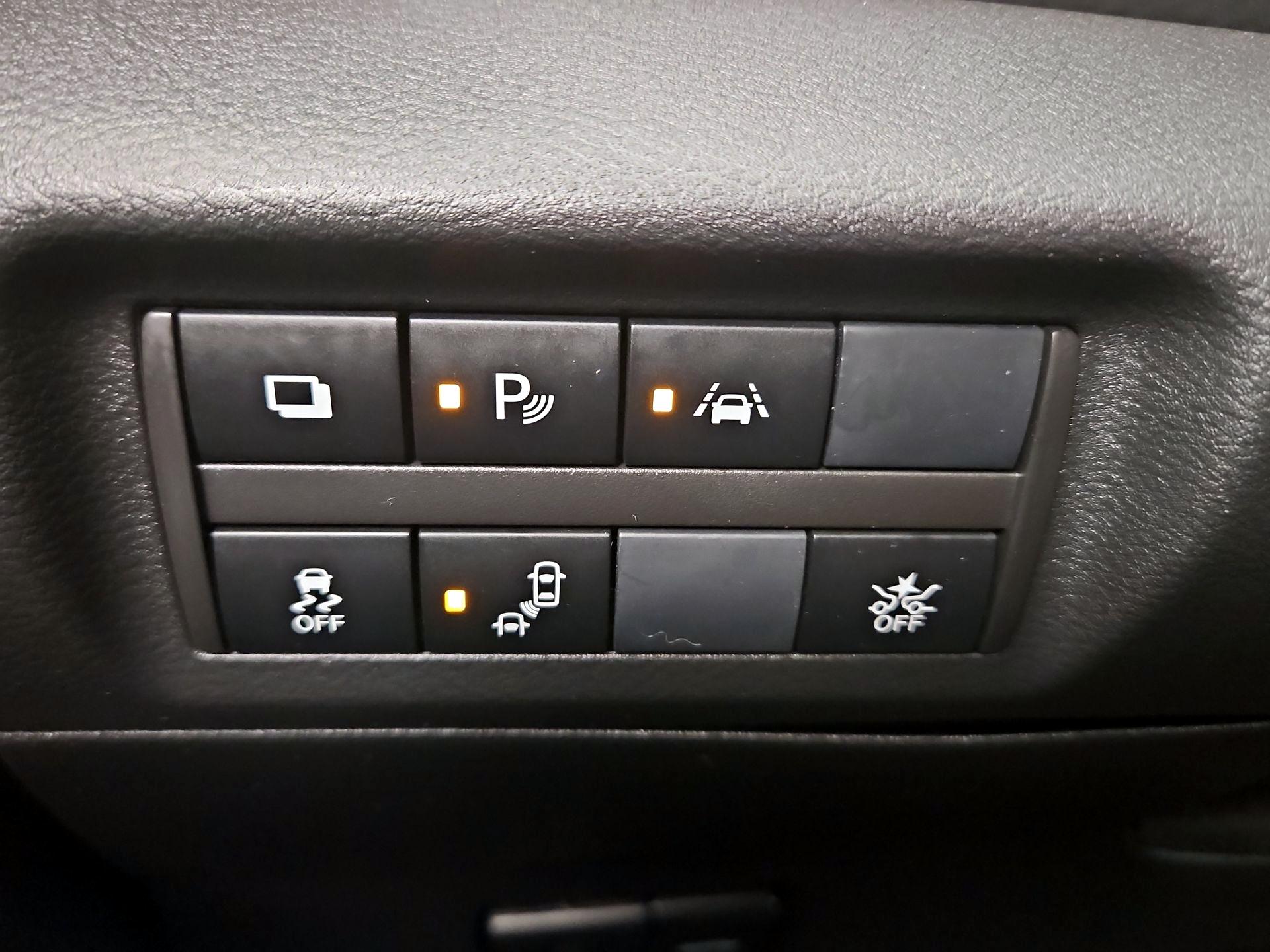 Thumbnail: 2025 Nissan Kicks - 13