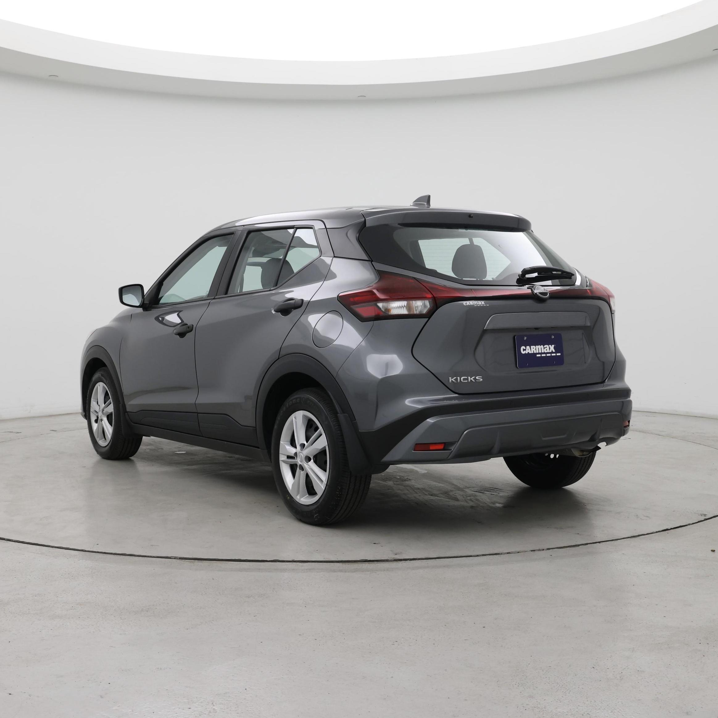 Thumbnail: 2025 Nissan Kicks - 2