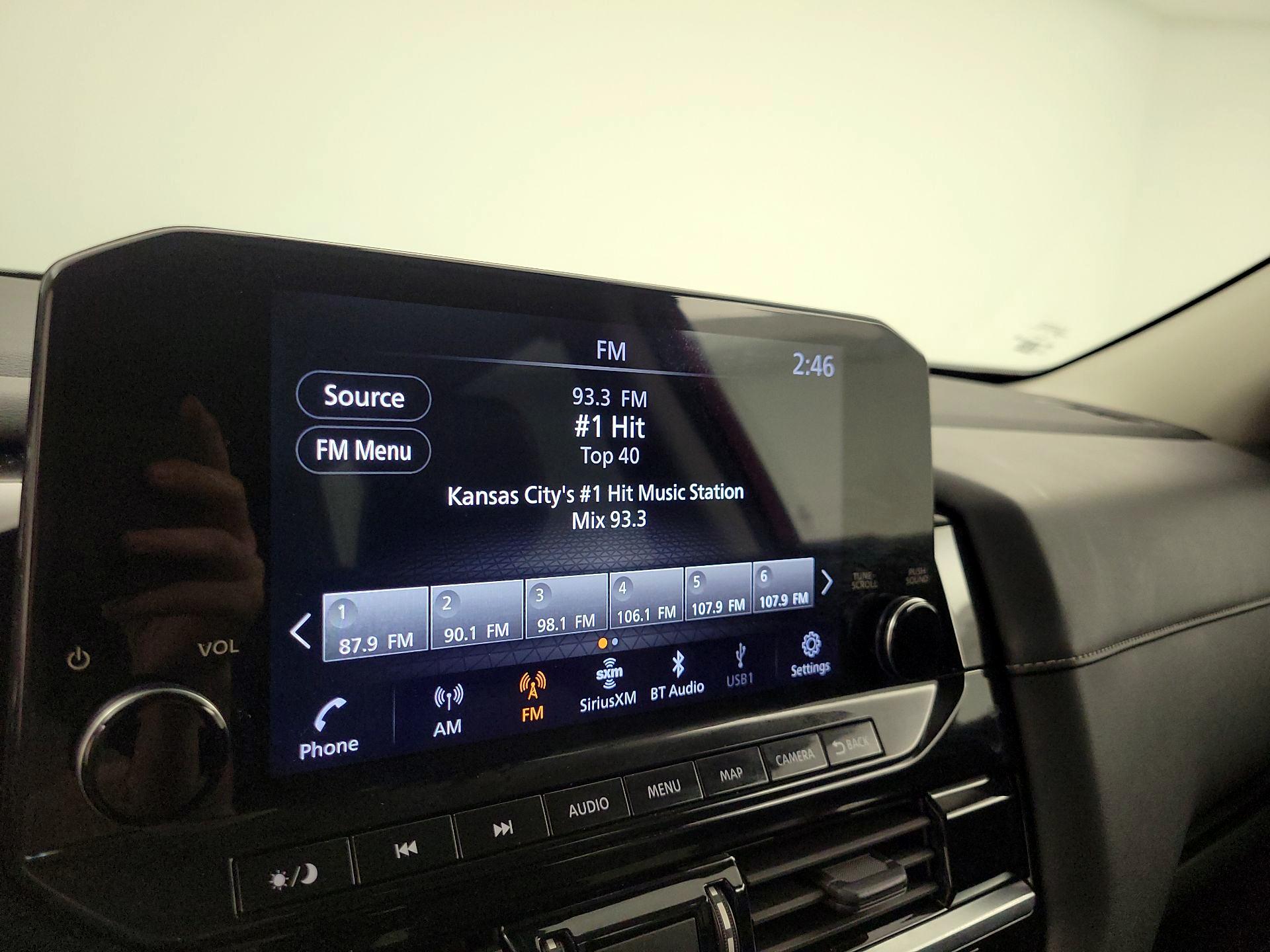 Thumbnail: 2023 Nissan Pathfinder - 16