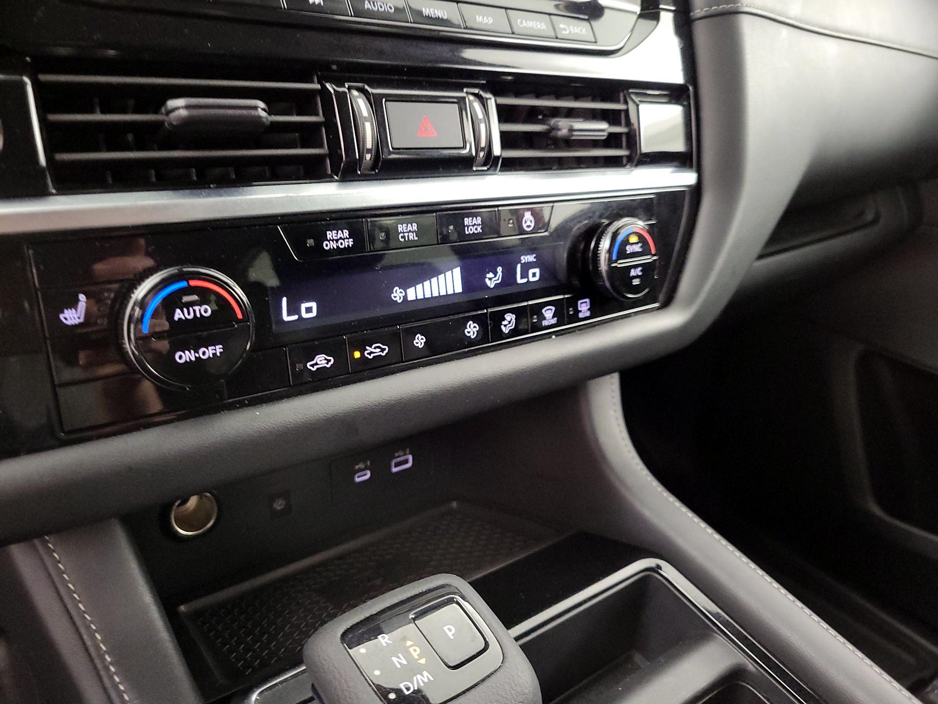 Thumbnail: 2023 Nissan Pathfinder - 17