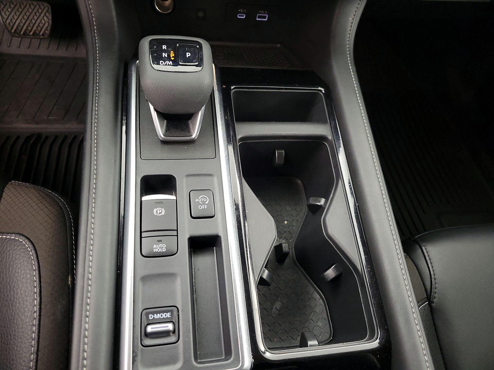 Thumbnail: 2023 Nissan Pathfinder - 18