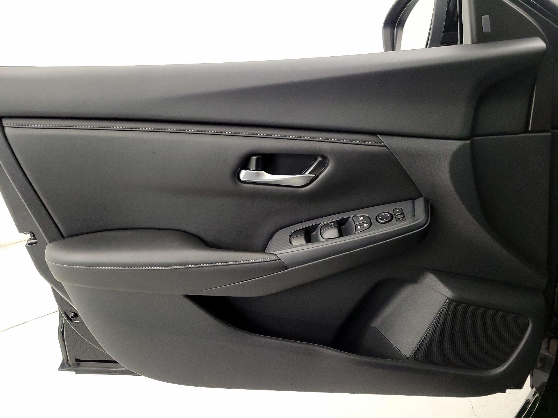 Thumbnail: 2025 Nissan Sentra - 12