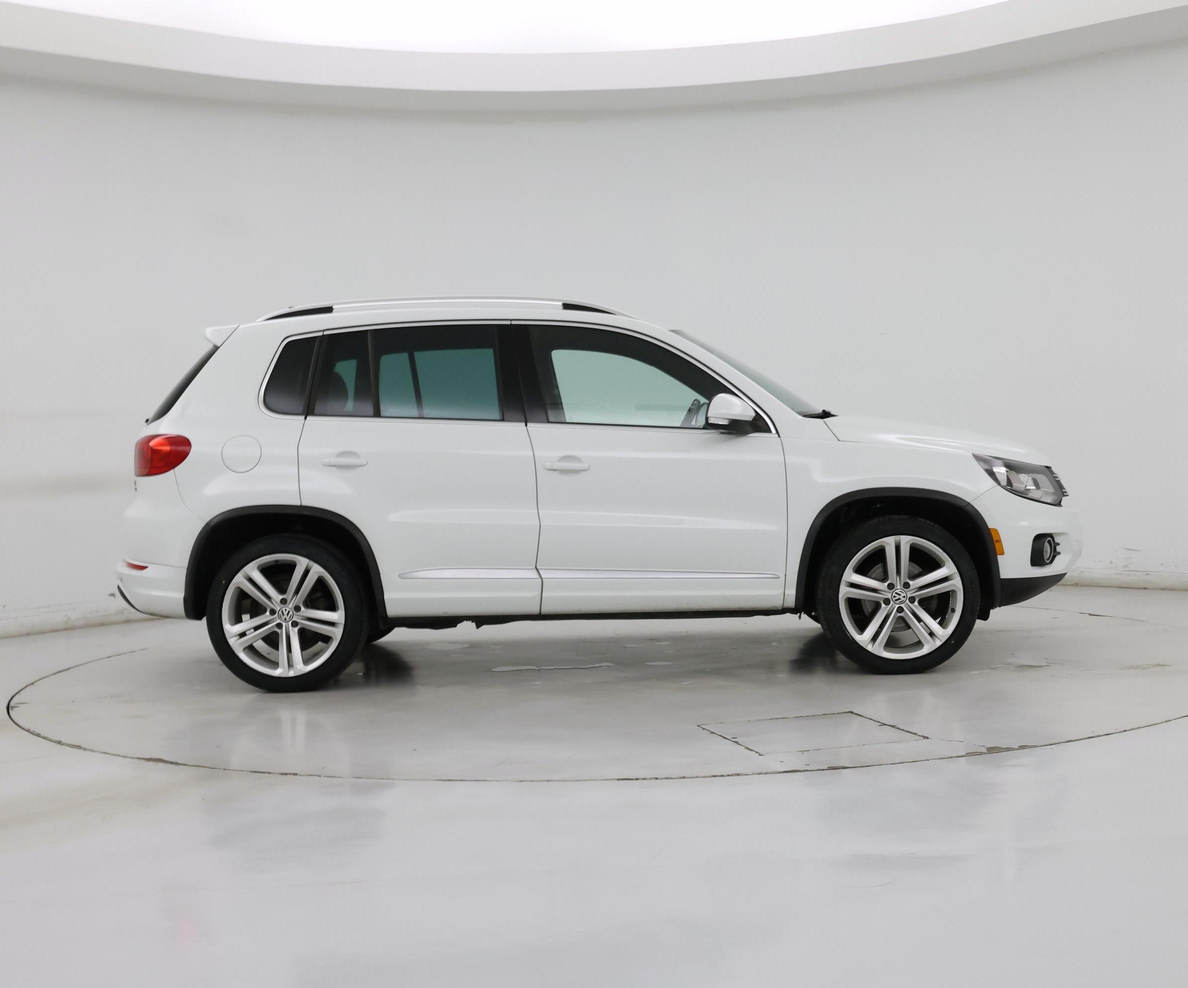 Thumbnail: 2015 Volkswagen Tiguan - 7