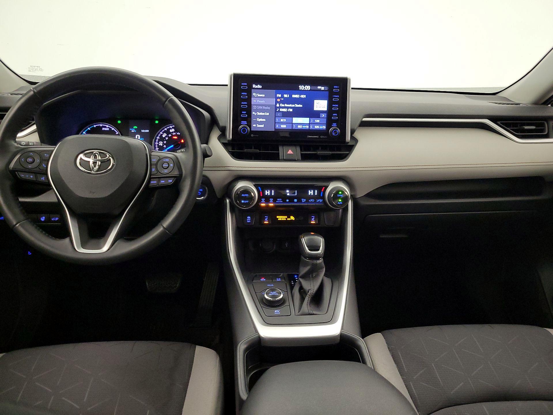 Thumbnail: 2021 Toyota RAV4 - 9