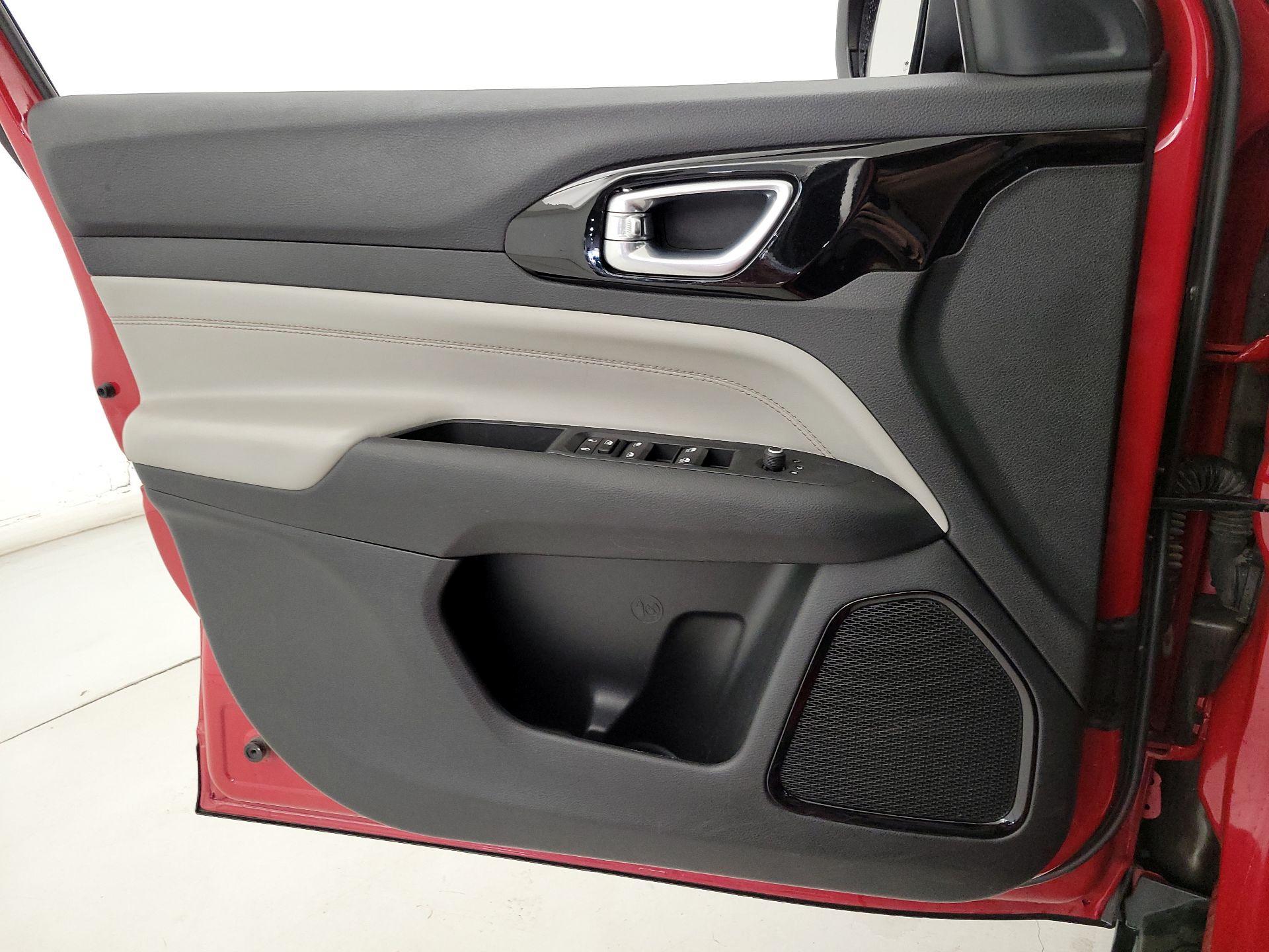 Thumbnail: 2023 Jeep Compass - 12