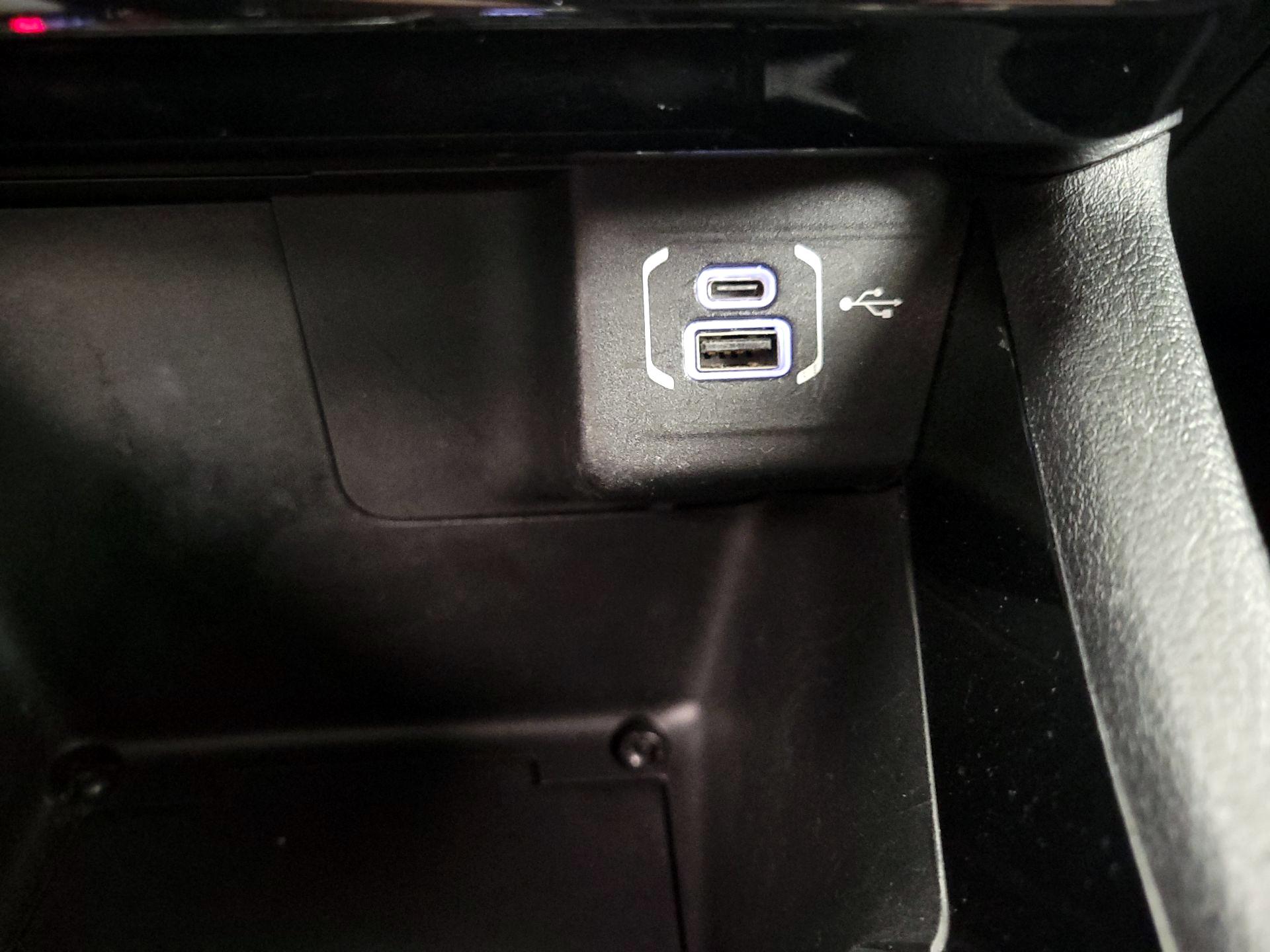 Thumbnail: 2023 Jeep Compass - 18