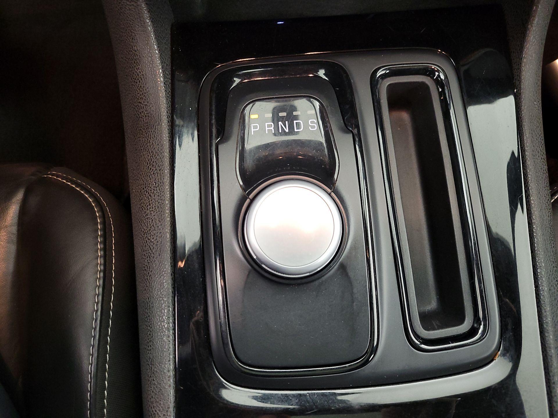 Thumbnail: 2022 Chrysler 300 - 18