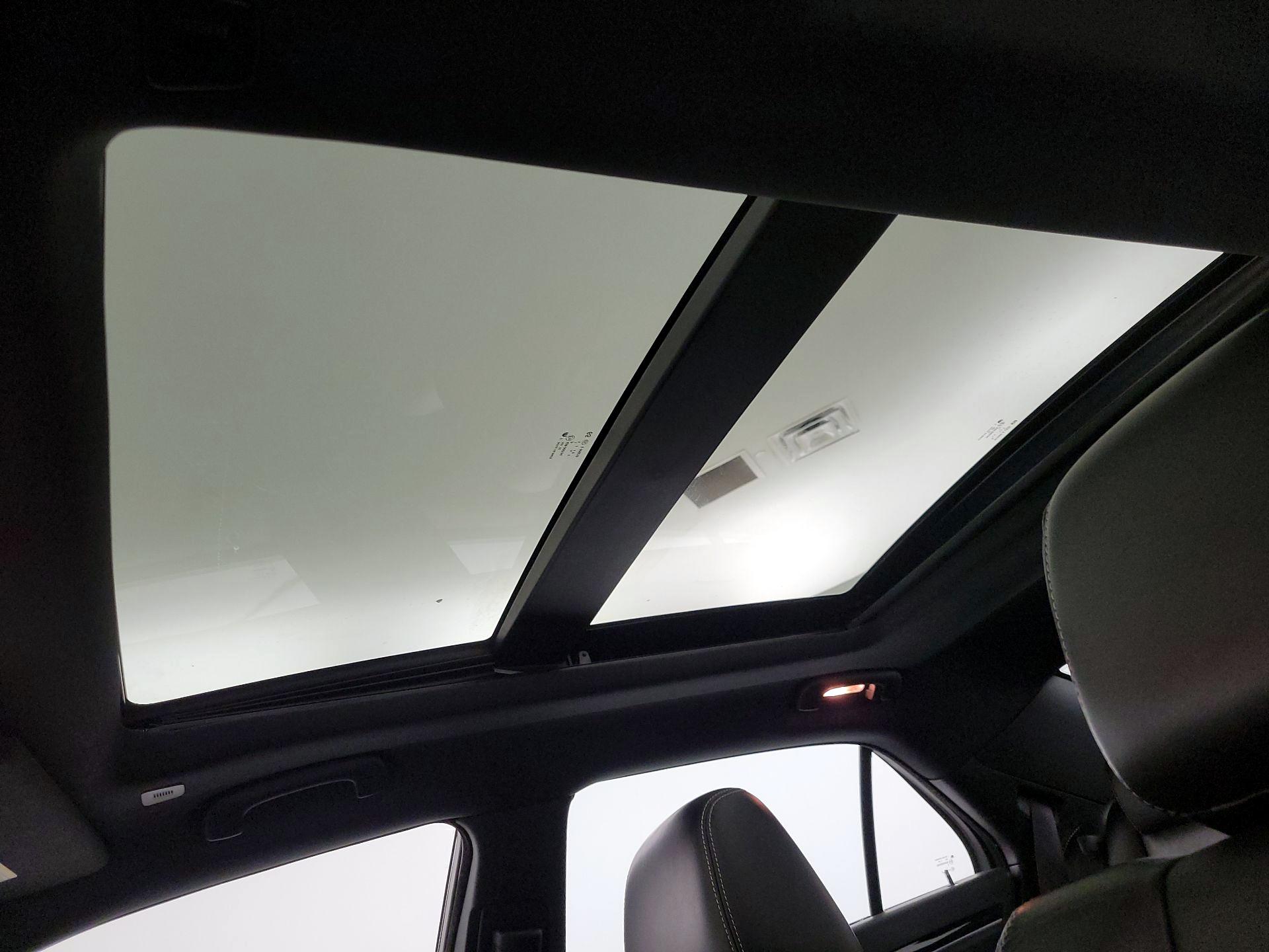 Thumbnail: 2022 Chrysler 300 - 20