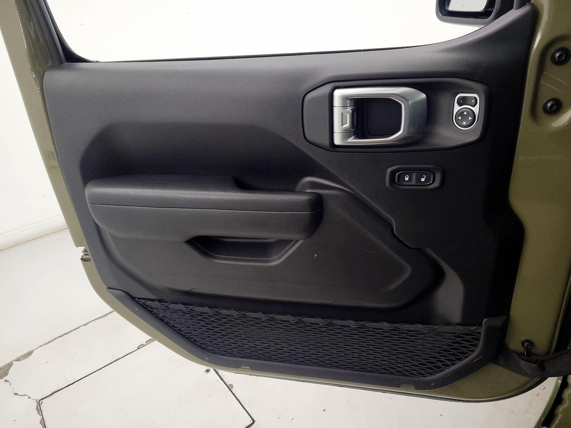 Thumbnail: 2025 Jeep Wrangler - 12