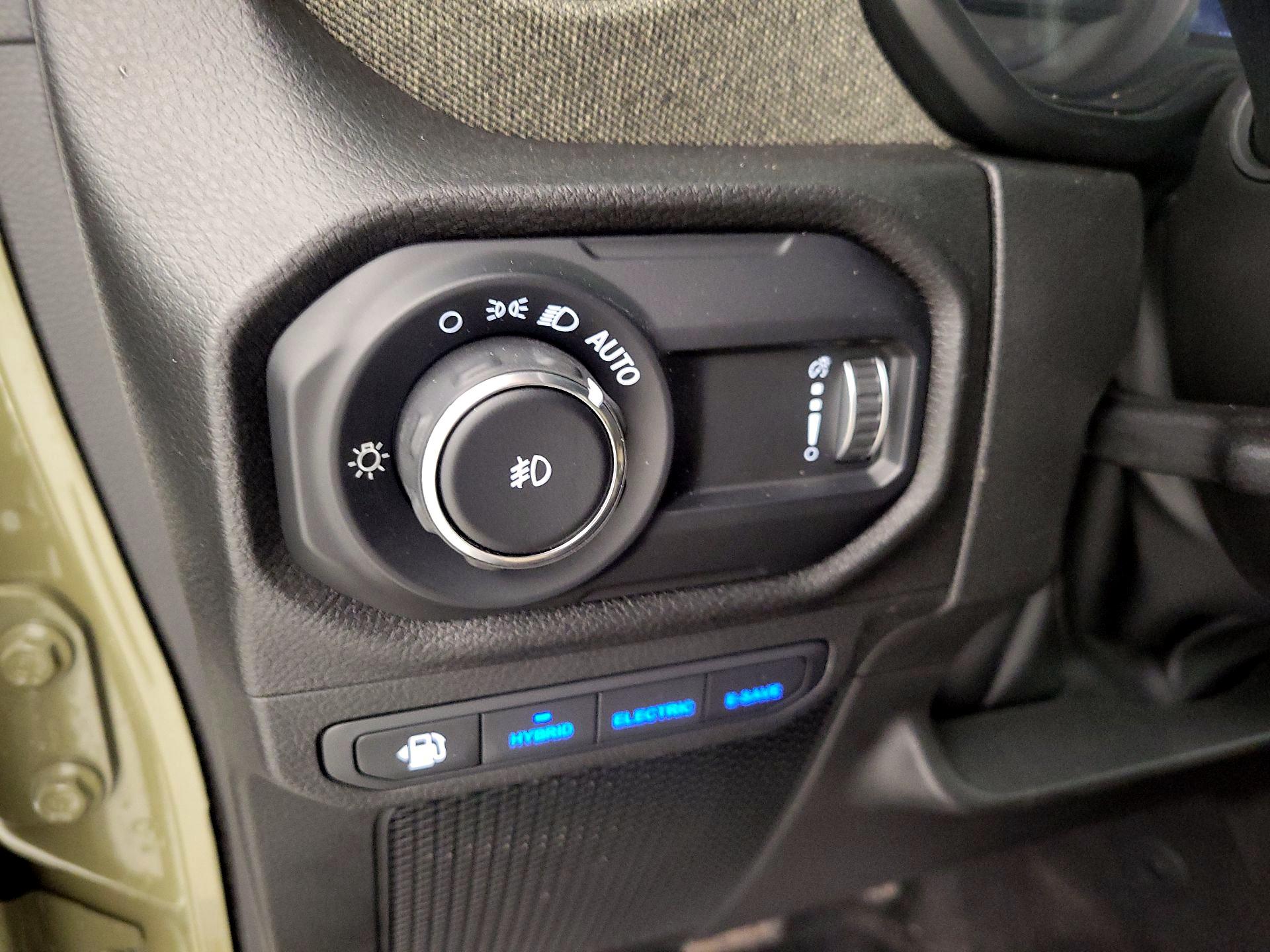 Thumbnail: 2025 Jeep Wrangler - 13