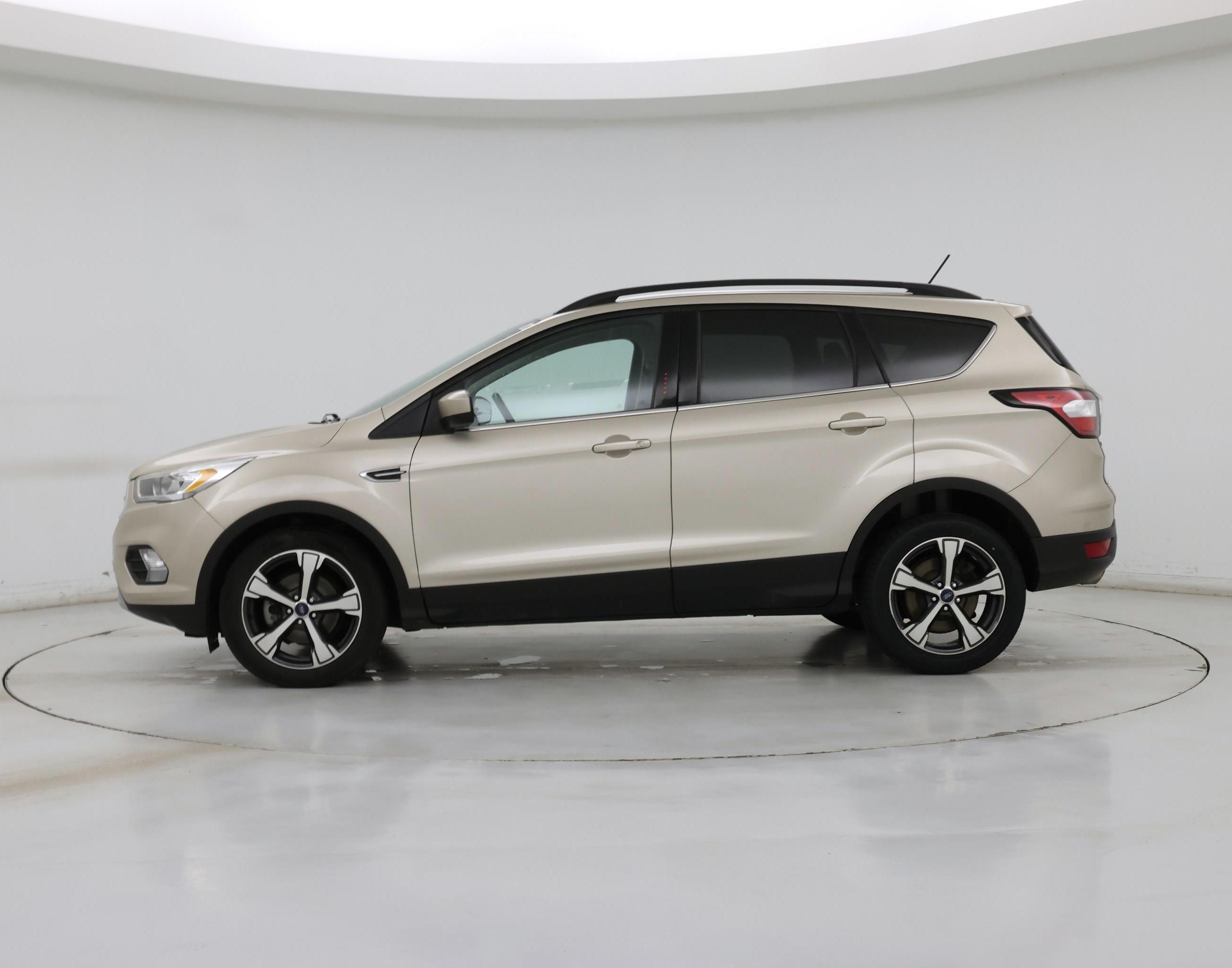 Thumbnail: 2018 Ford Escape - 3