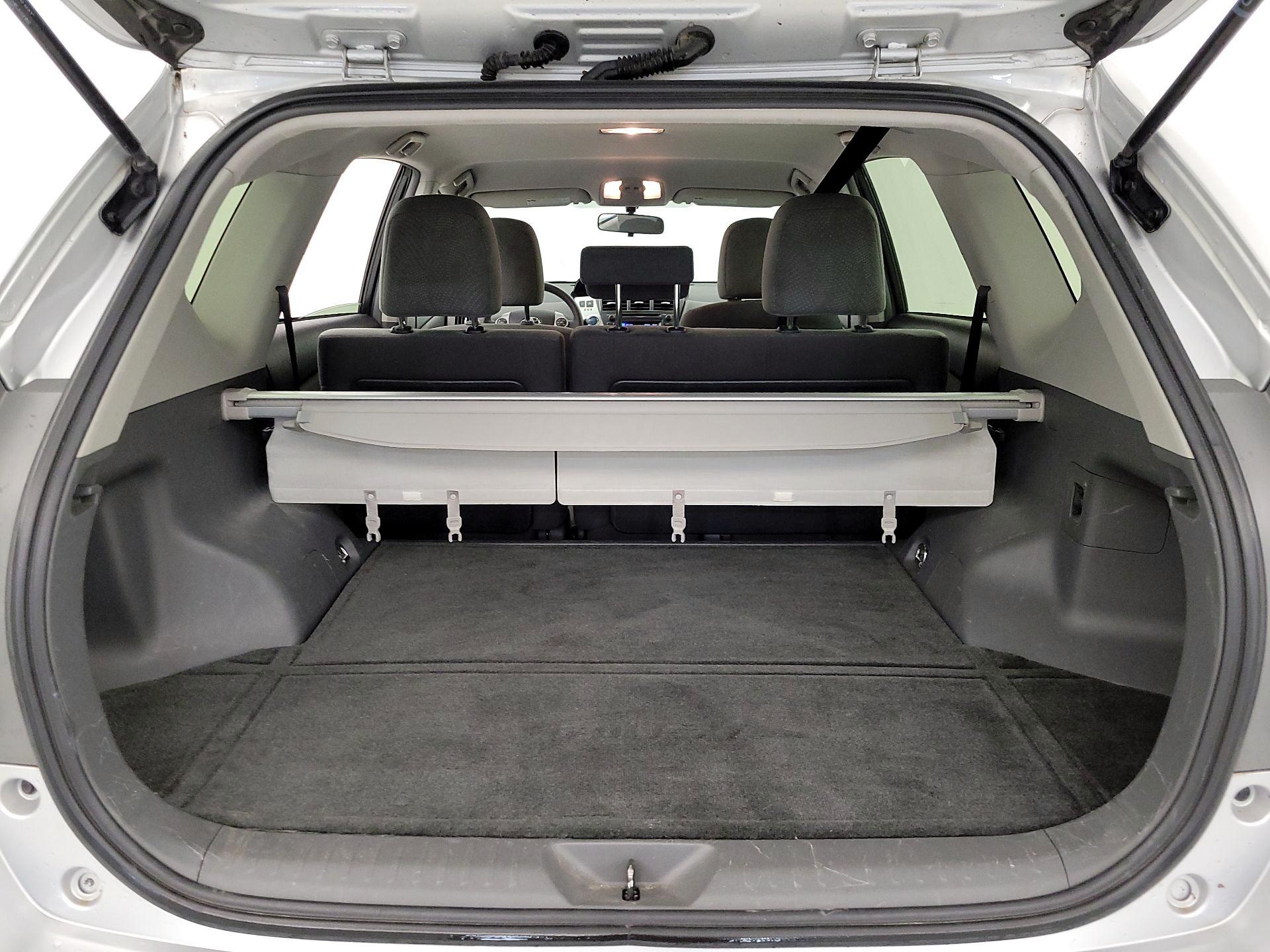 Thumbnail: 2014 Toyota Prius v - 20