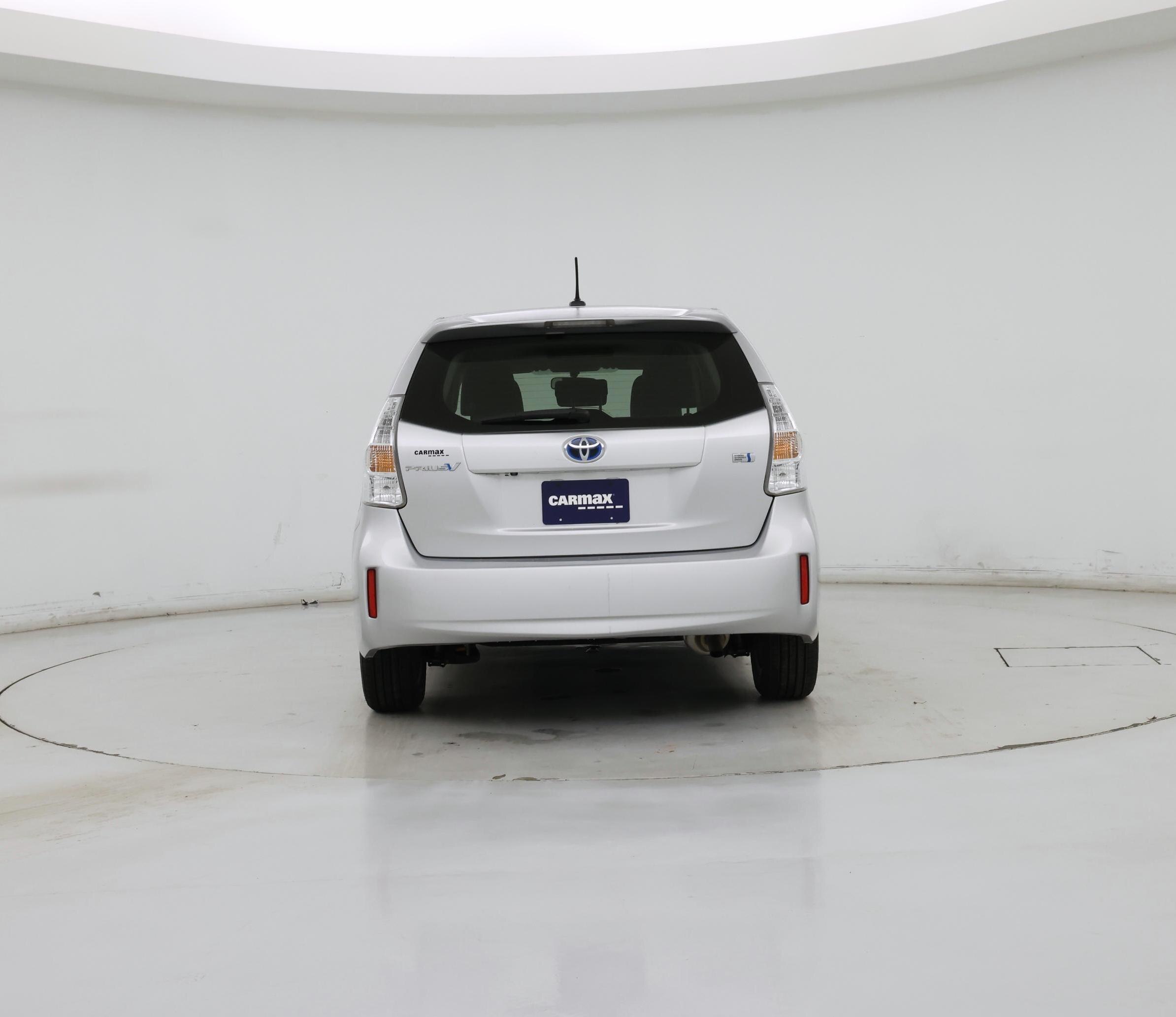 Thumbnail: 2014 Toyota Prius v - 6