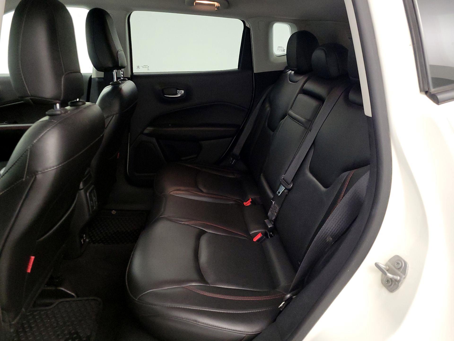 Thumbnail: 2018 Jeep Compass - 19