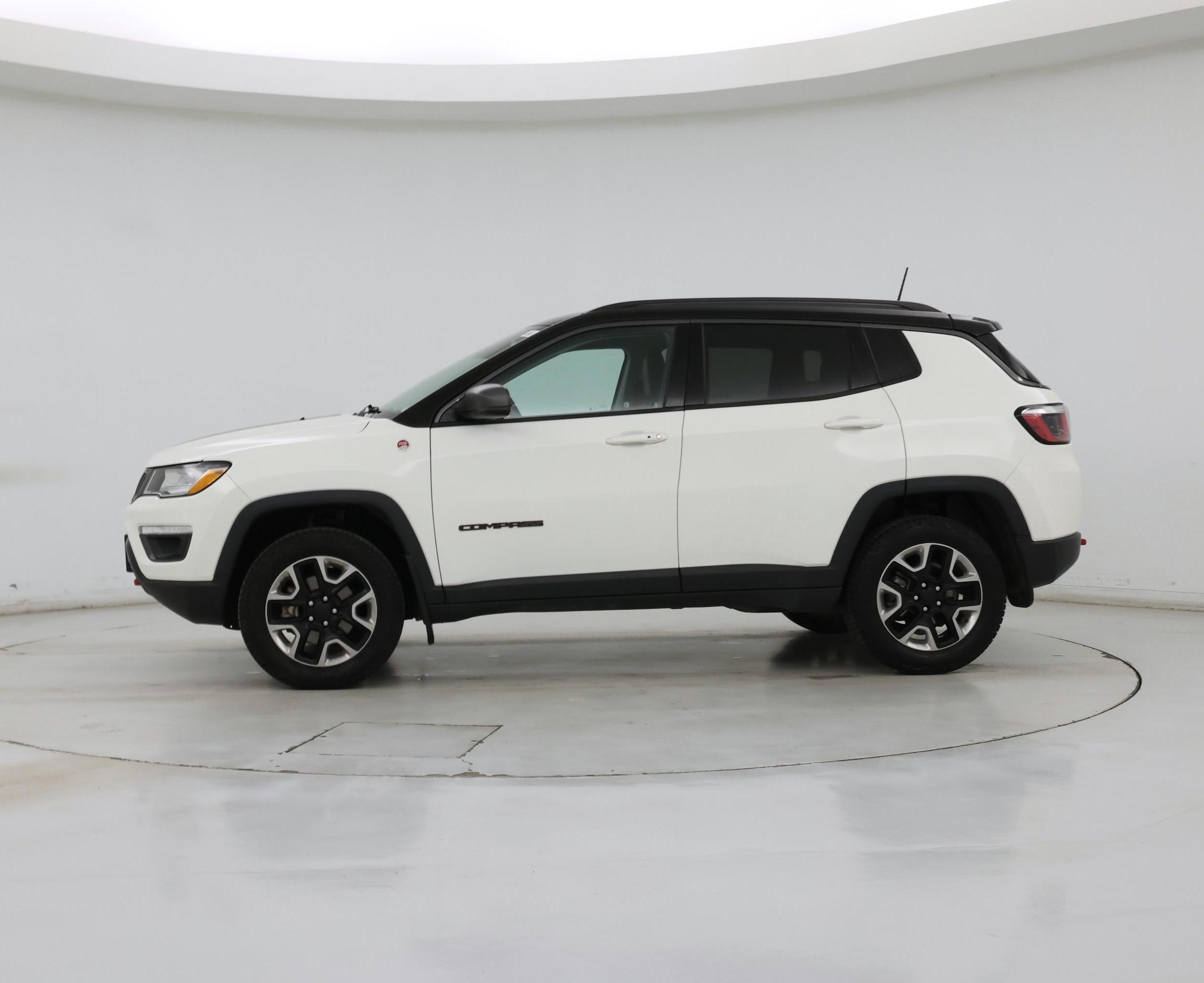 Thumbnail: 2018 Jeep Compass - 3