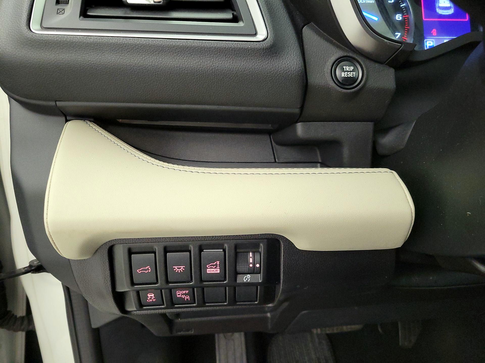 Thumbnail: 2022 Subaru Ascent - 13