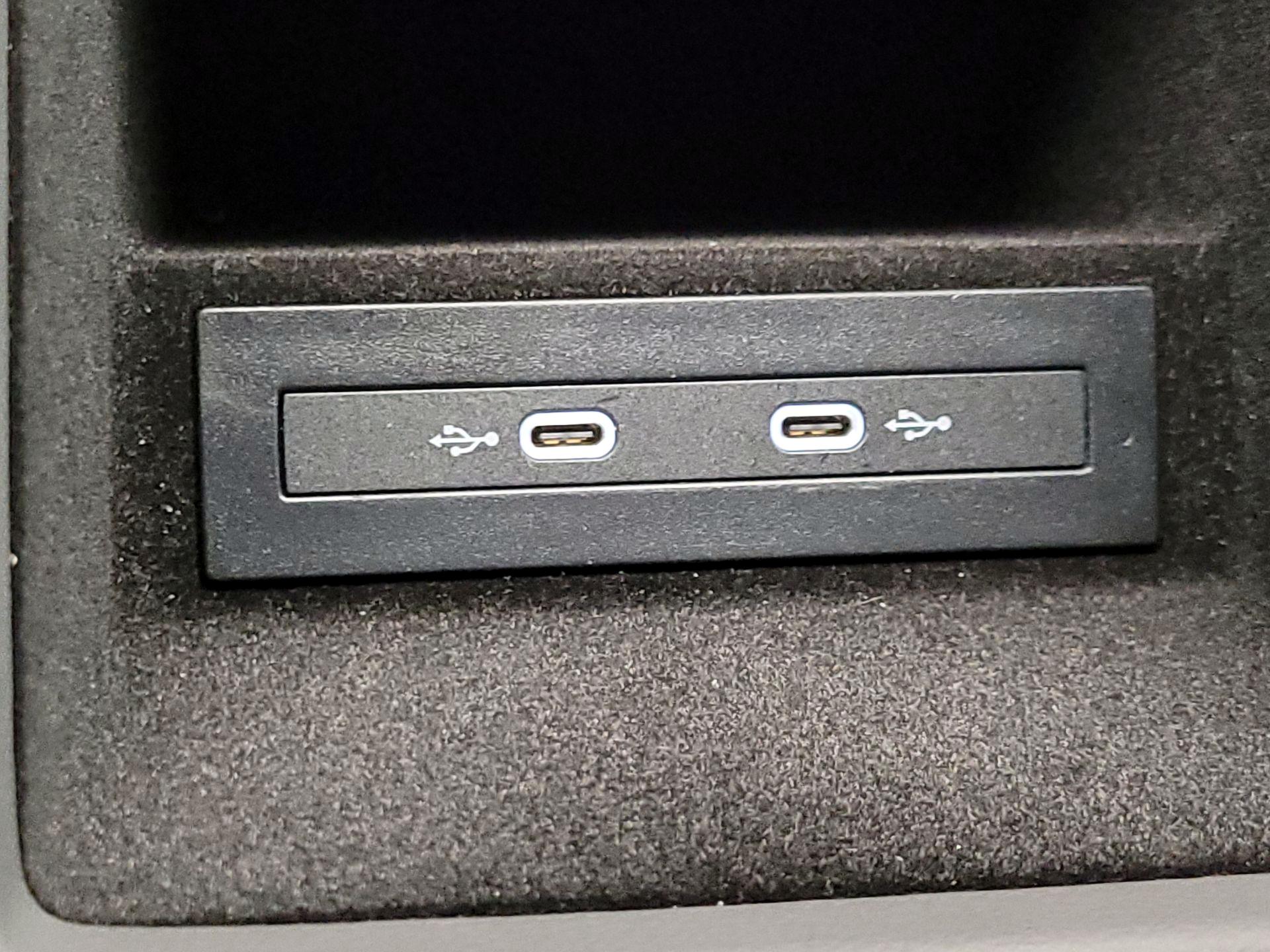 Thumbnail: 2022 Volkswagen Arteon - 19