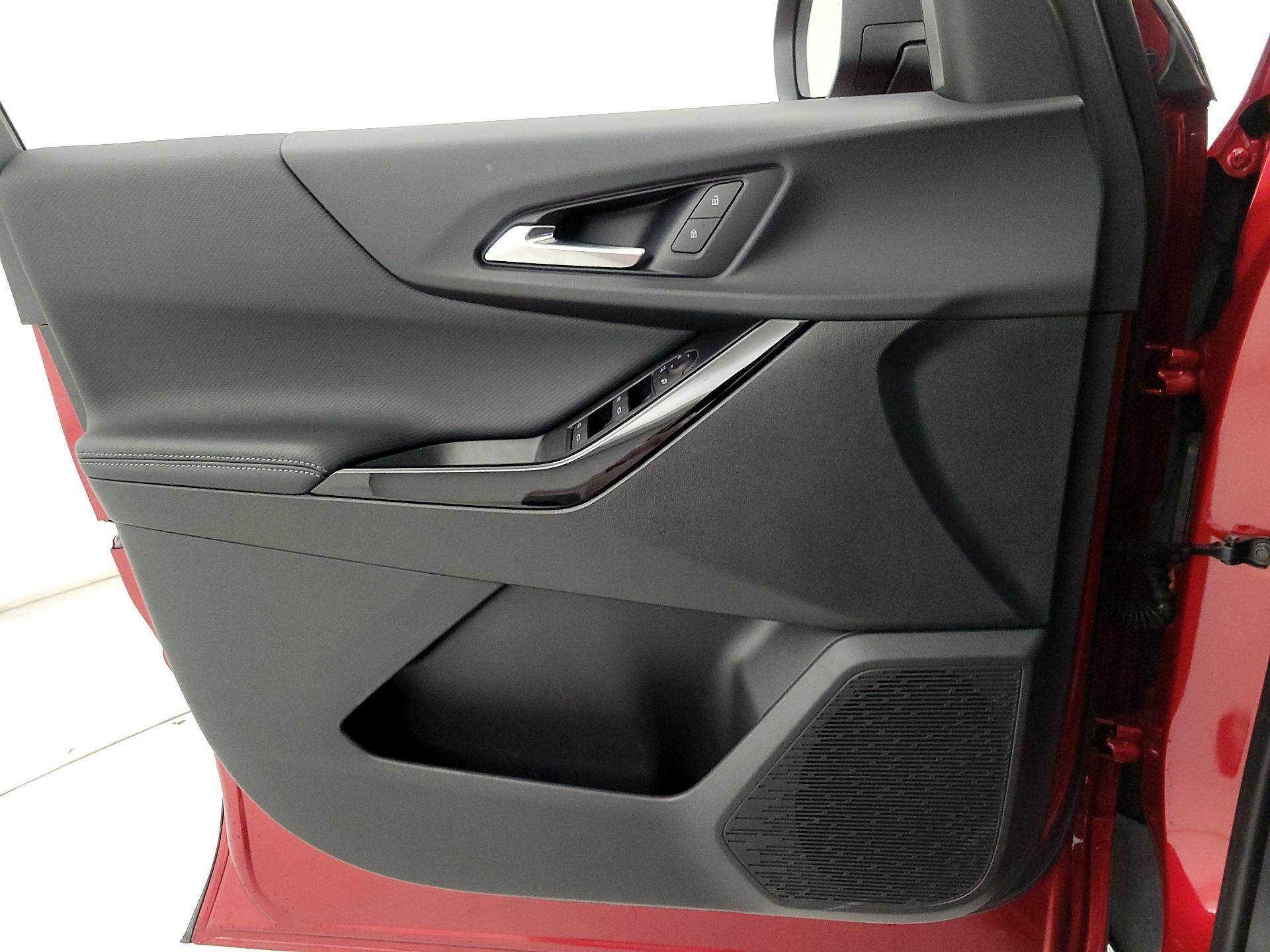 Thumbnail: 2026 Chevrolet Equinox - 12