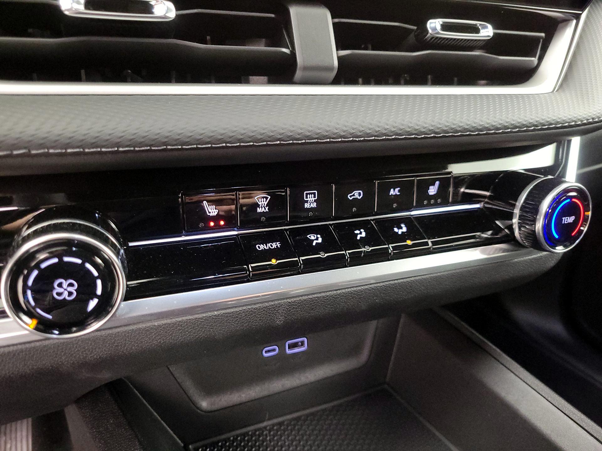 Thumbnail: 2026 Chevrolet Equinox - 16