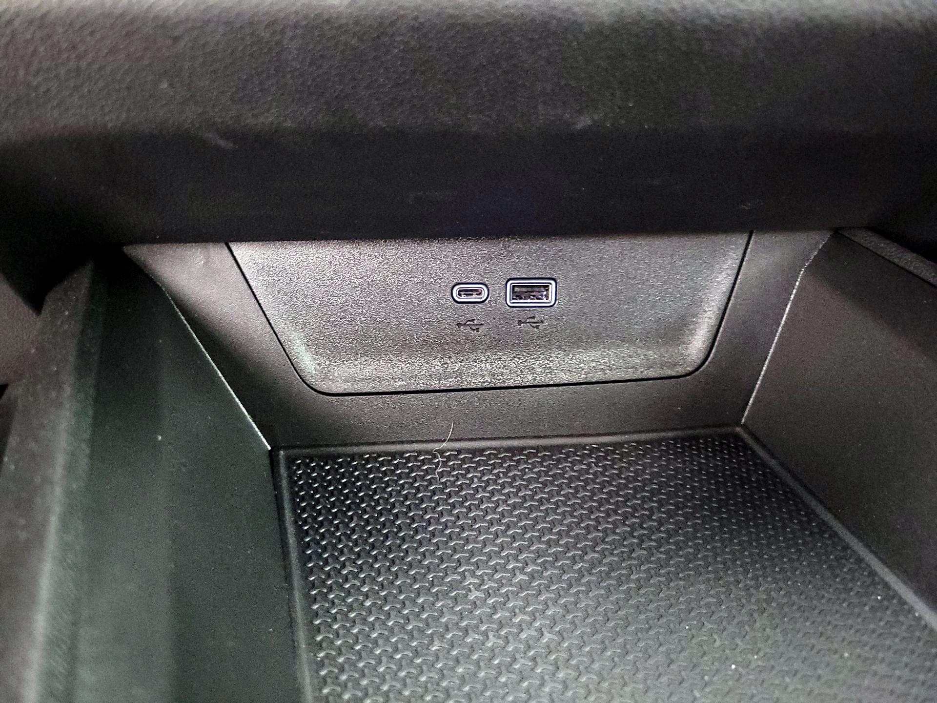 Thumbnail: 2026 Chevrolet Equinox - 18