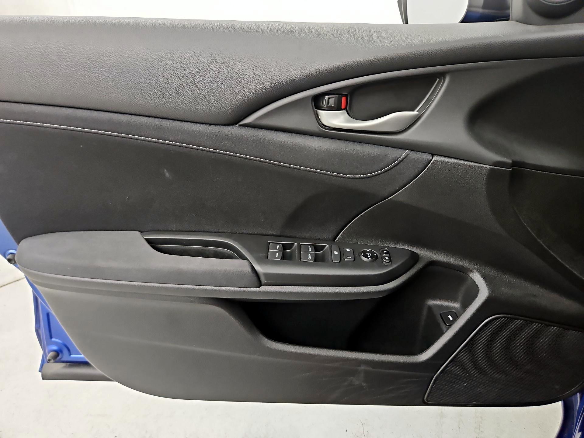 Thumbnail: 2020 Honda Insight - 12