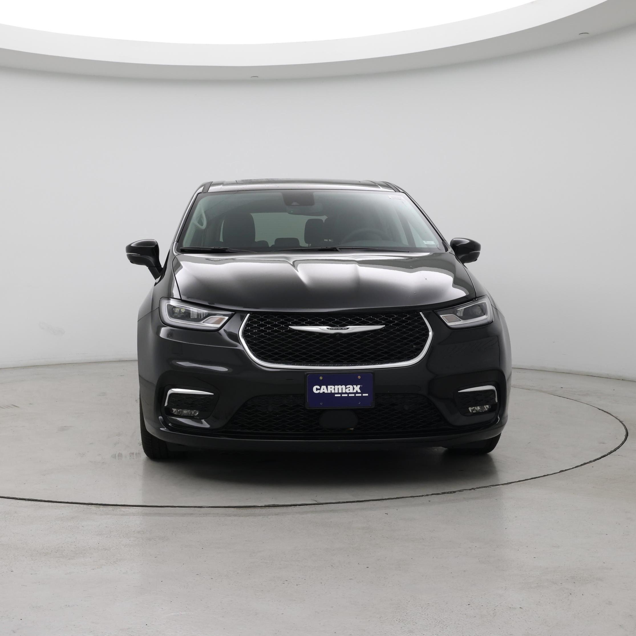 Thumbnail: 2023 Chrysler Pacifica - 5