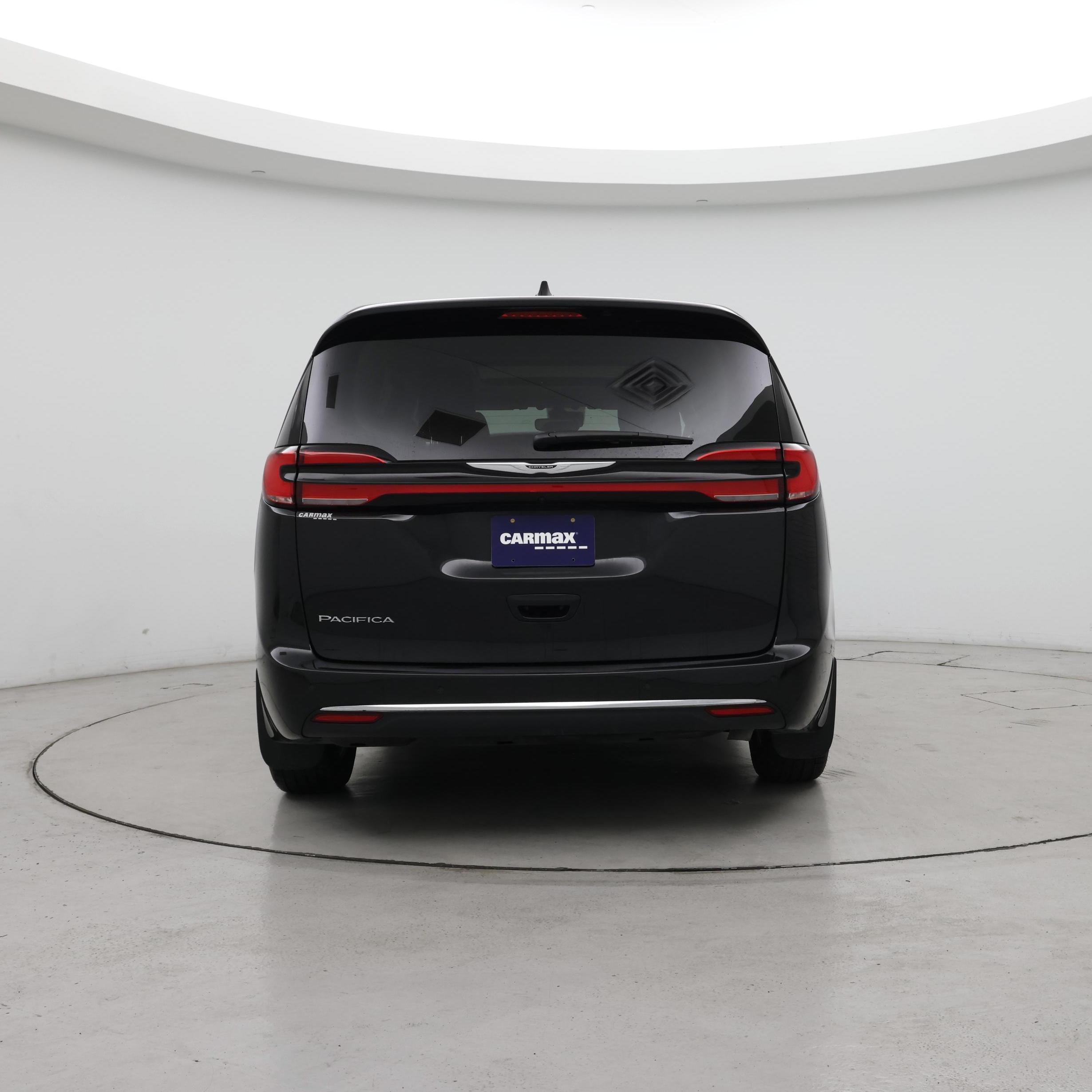 Thumbnail: 2023 Chrysler Pacifica - 6