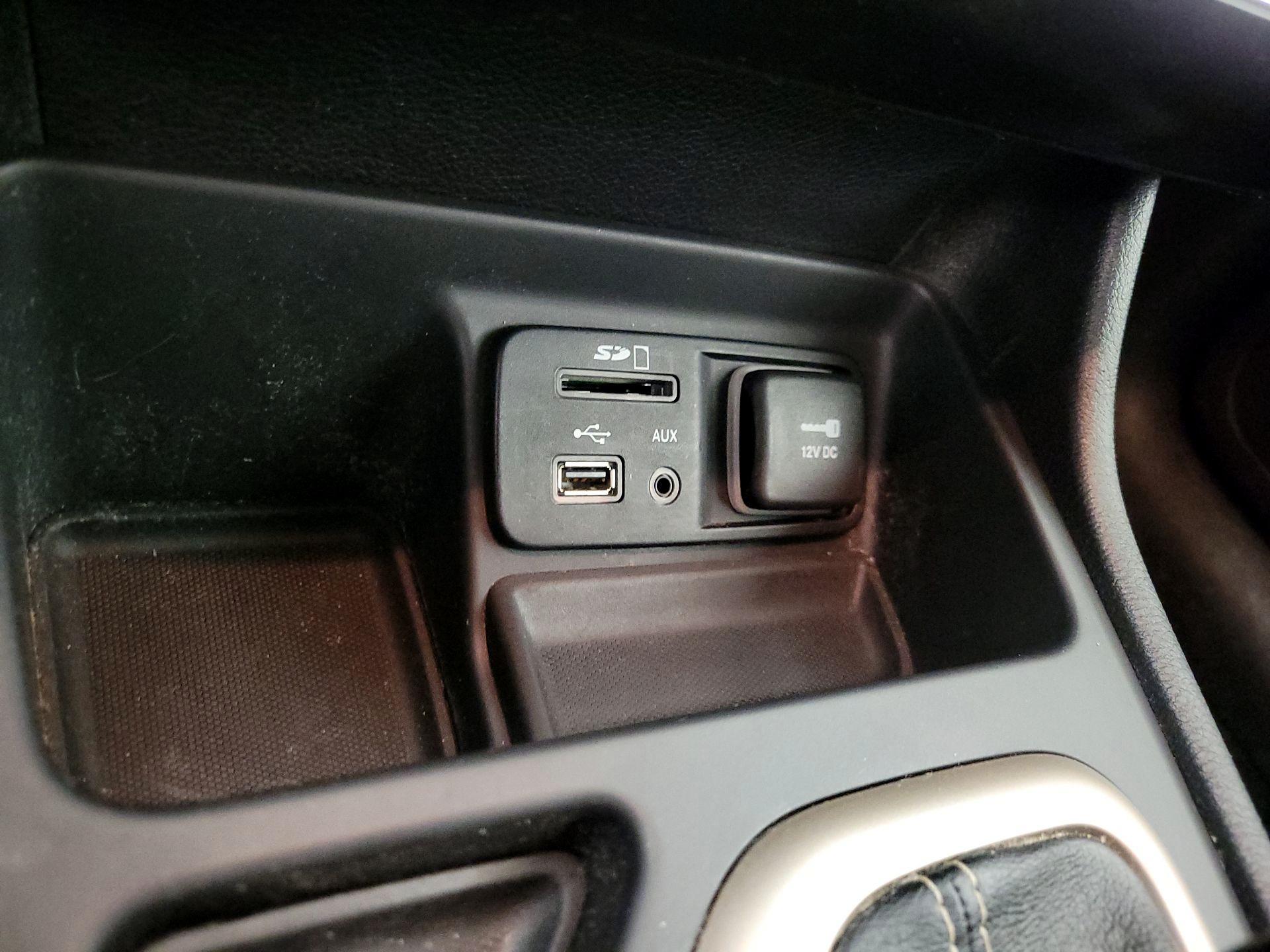 Thumbnail: 2014 Jeep Cherokee - 18