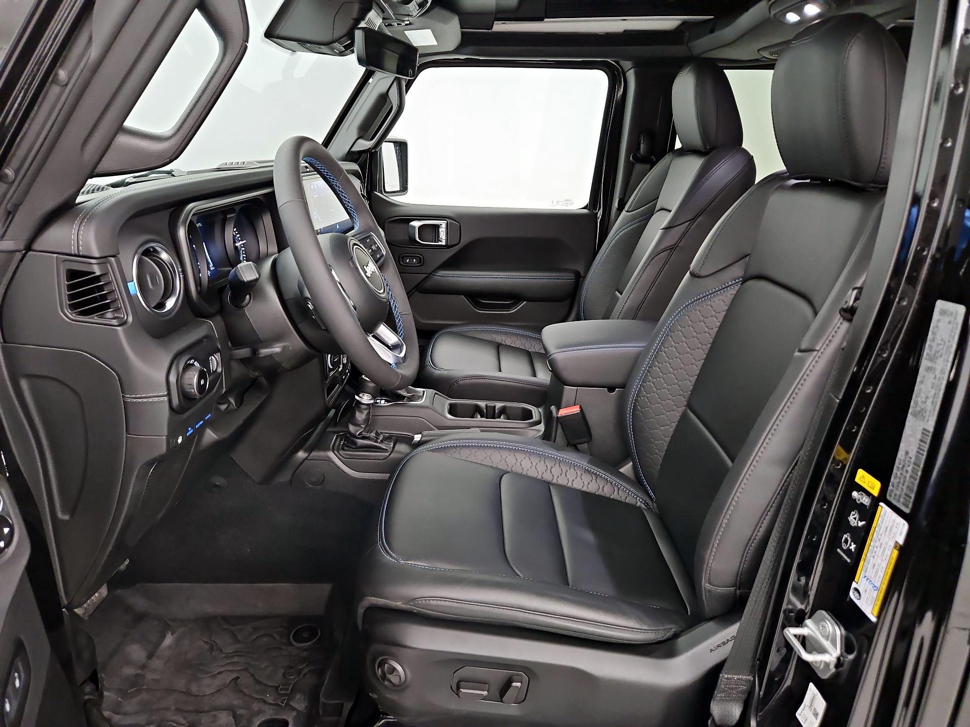 Thumbnail: 2024 Jeep Wrangler - 11