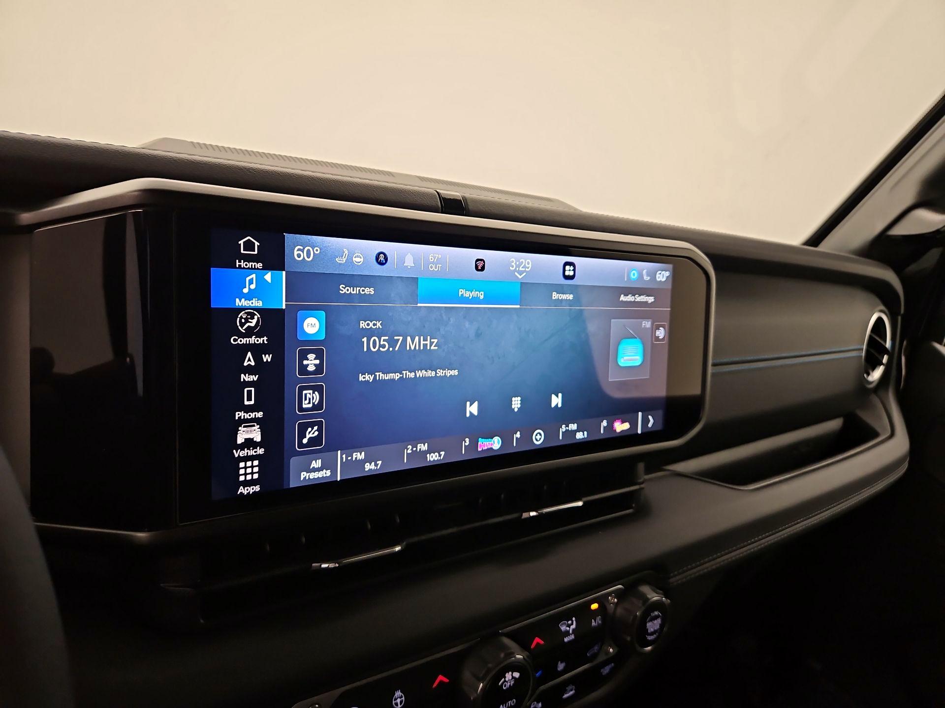 Thumbnail: 2024 Jeep Wrangler - 16