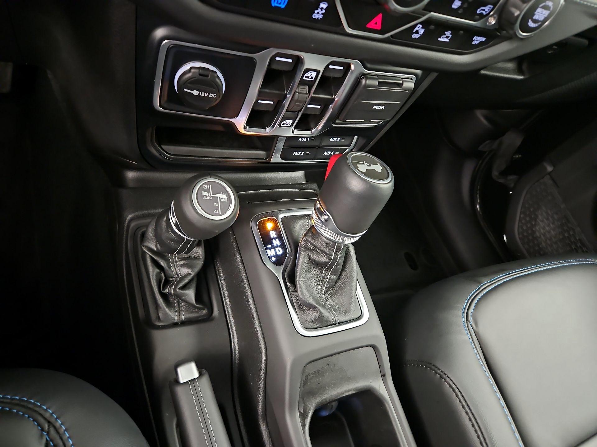 Thumbnail: 2024 Jeep Wrangler - 18