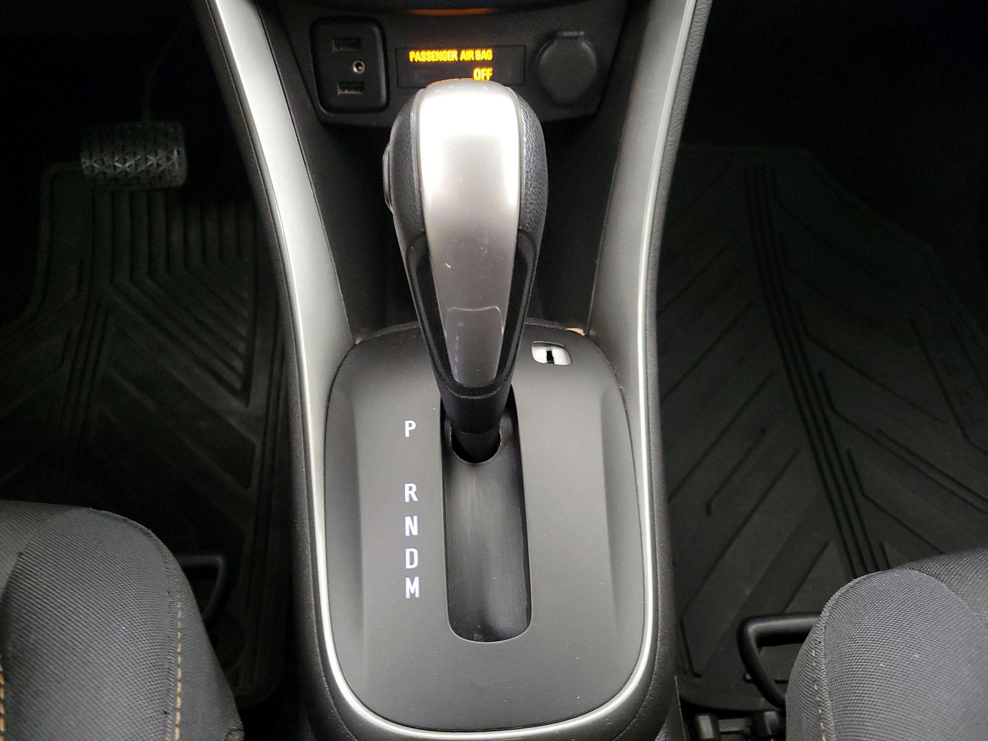 Thumbnail: 2018 Chevrolet Trax - 17