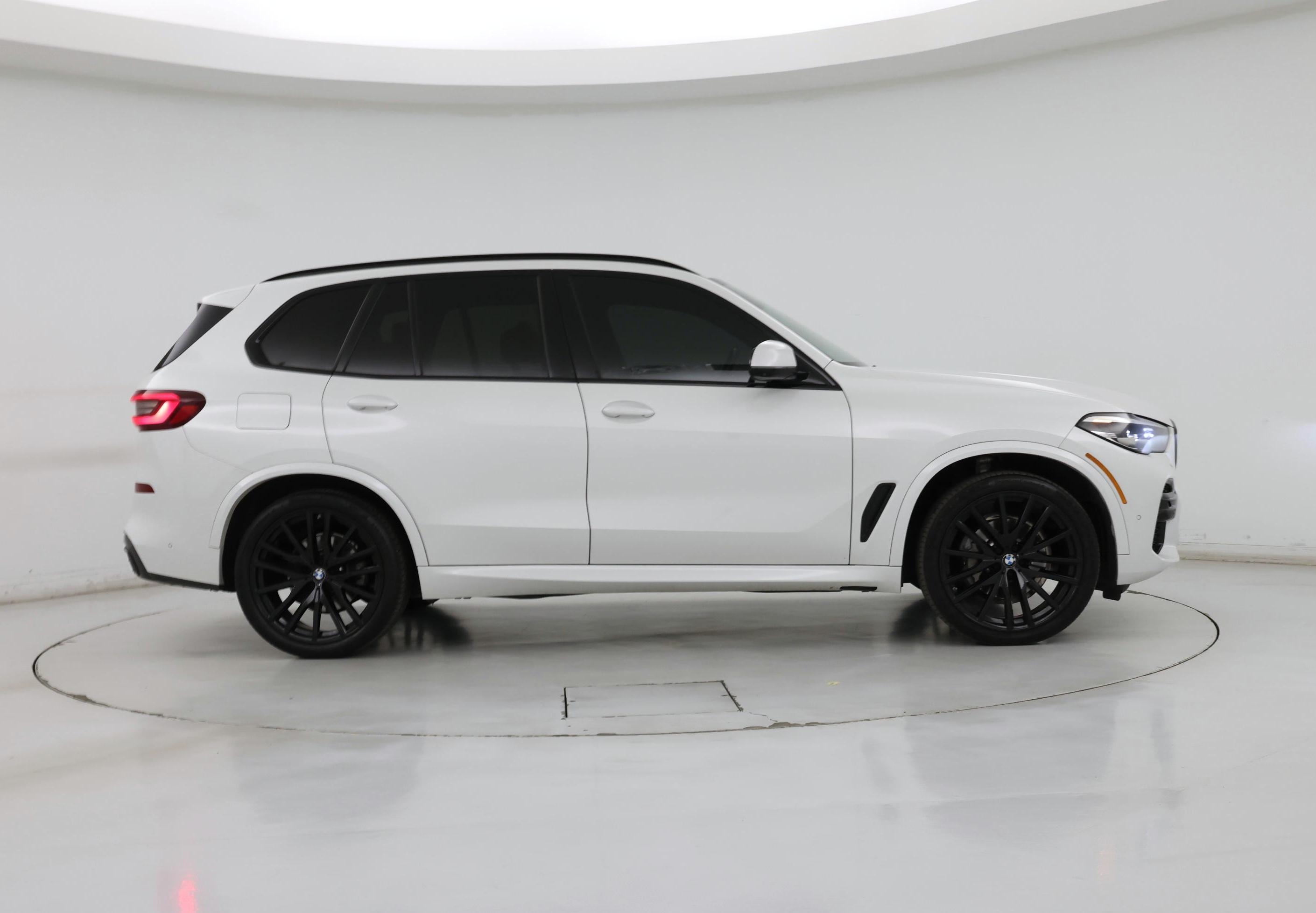 Thumbnail: 2022 BMW X5 - 7