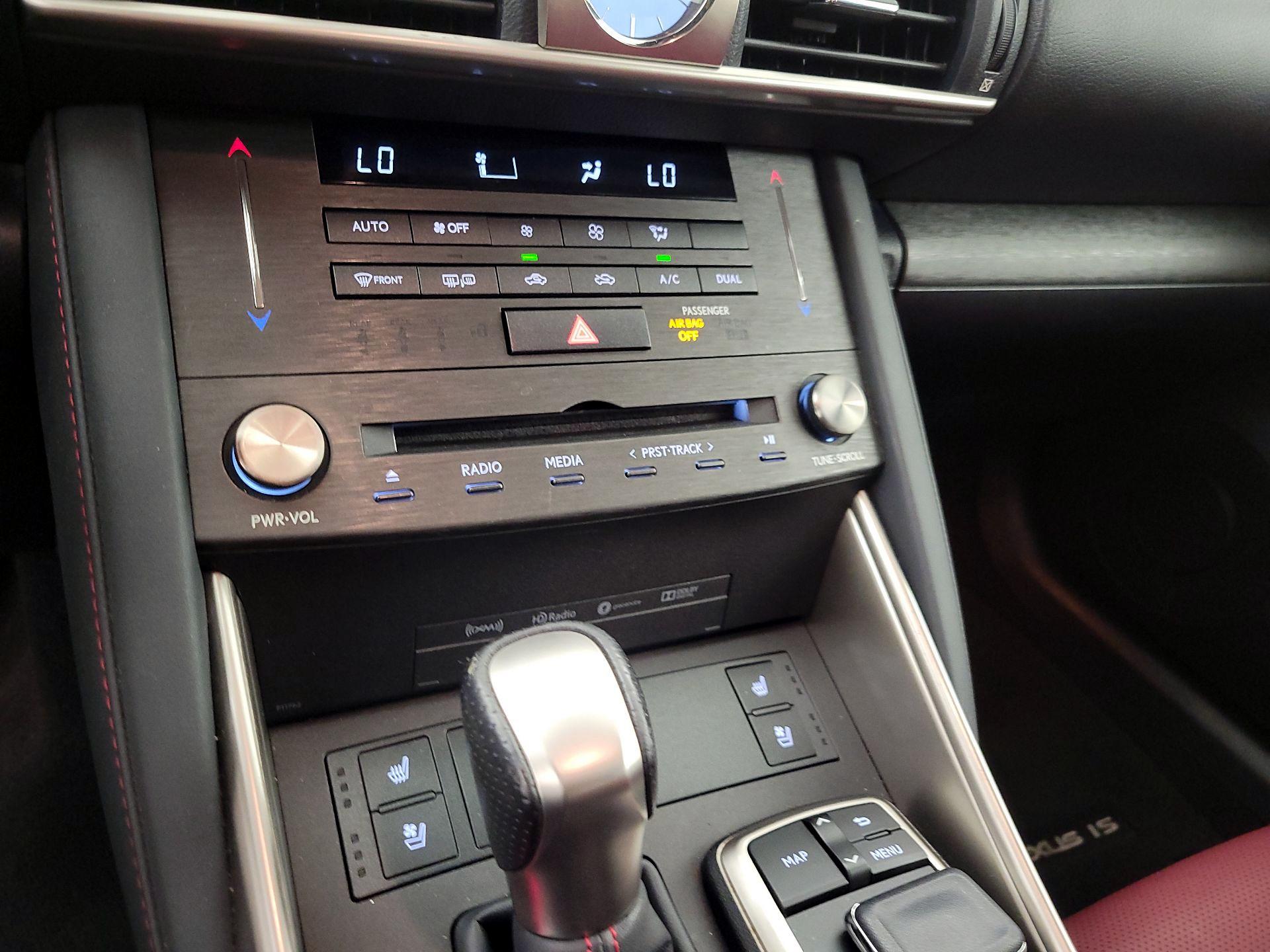 Thumbnail: 2020 Lexus IS - 17