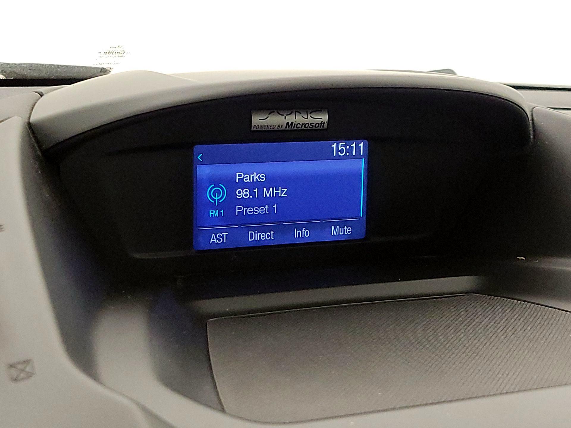 Thumbnail: 2015 Ford Escape - 15