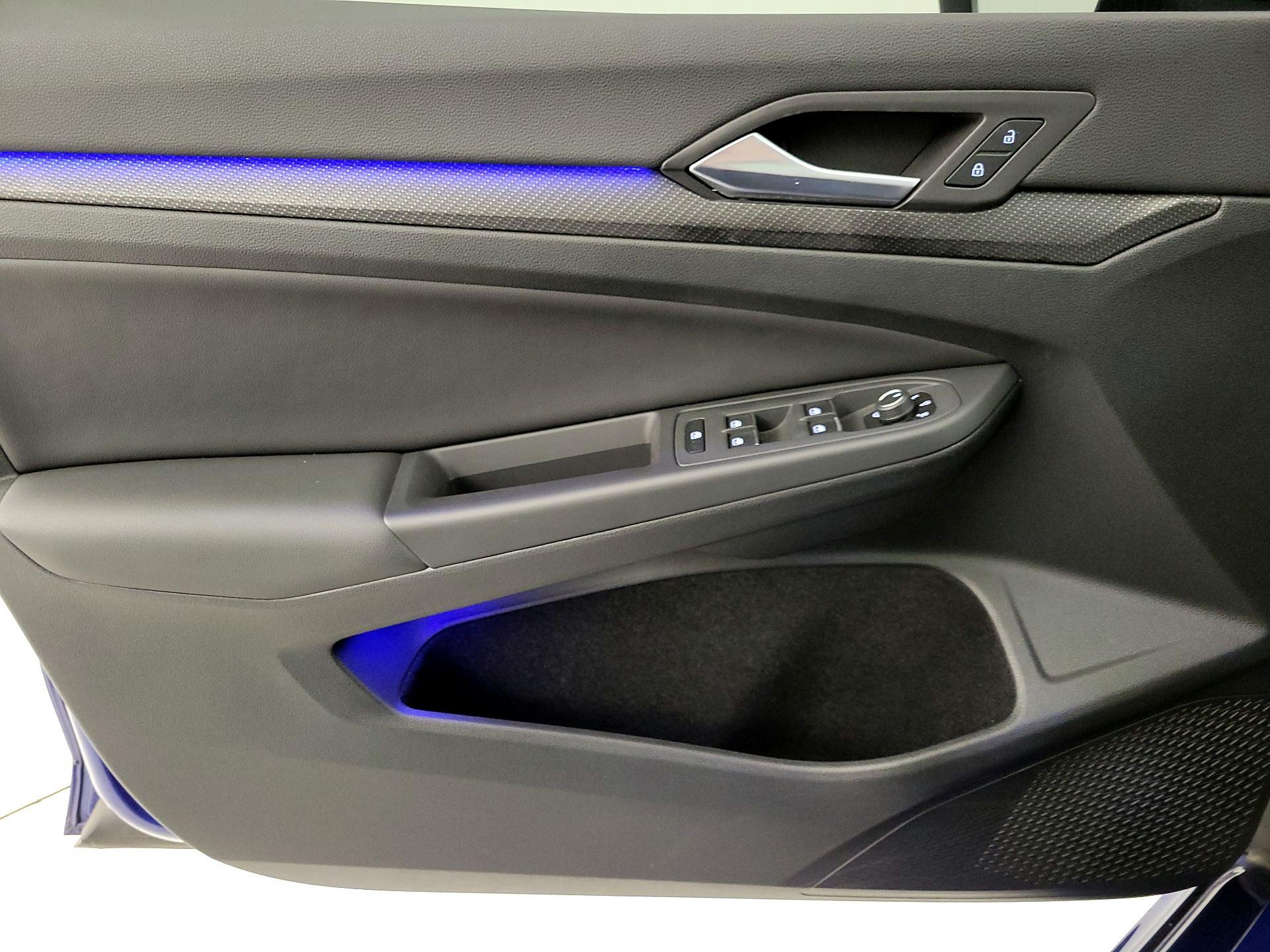 Thumbnail: 2024 Volkswagen Golf - 12